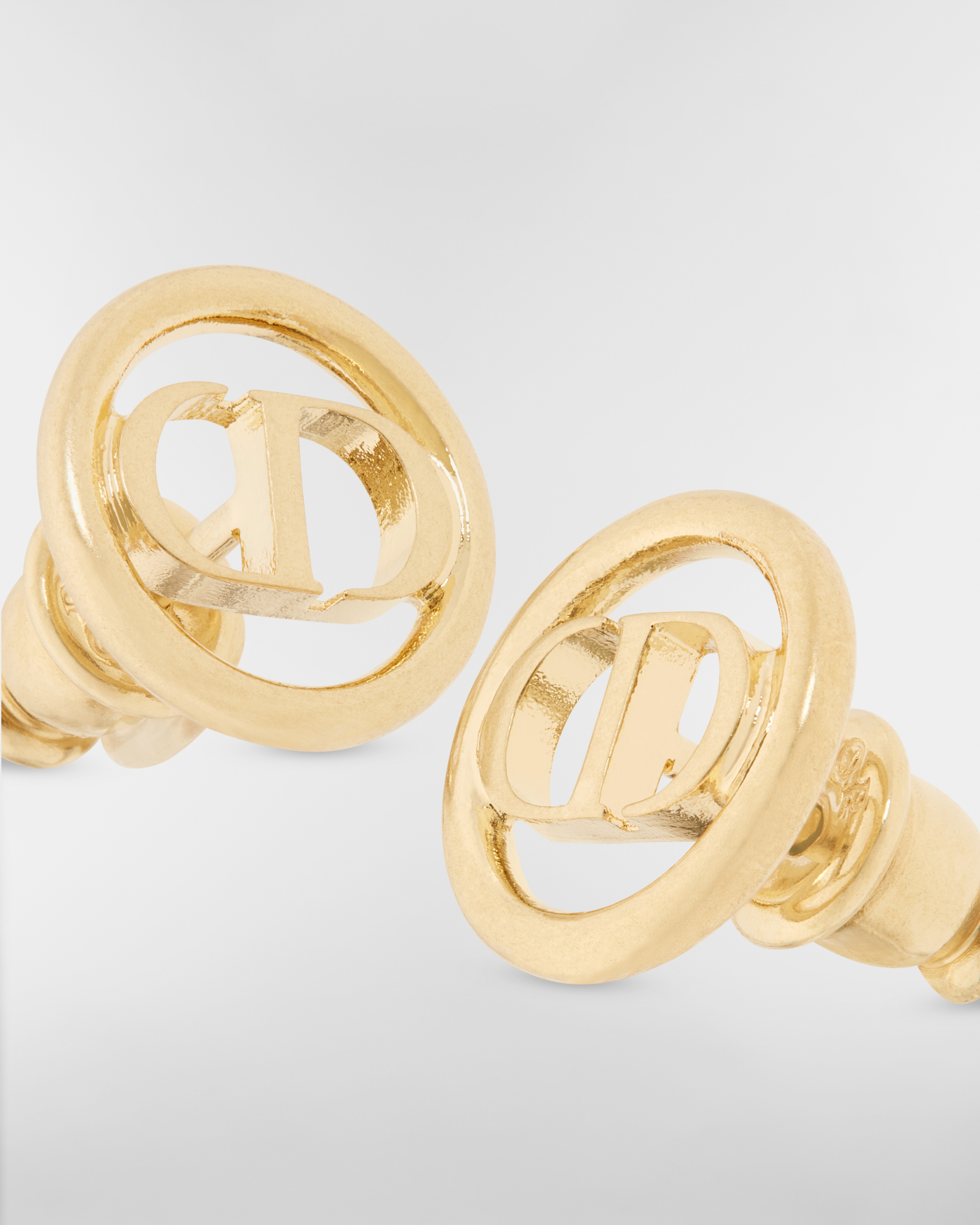 30 Montaigne Stud Earrings