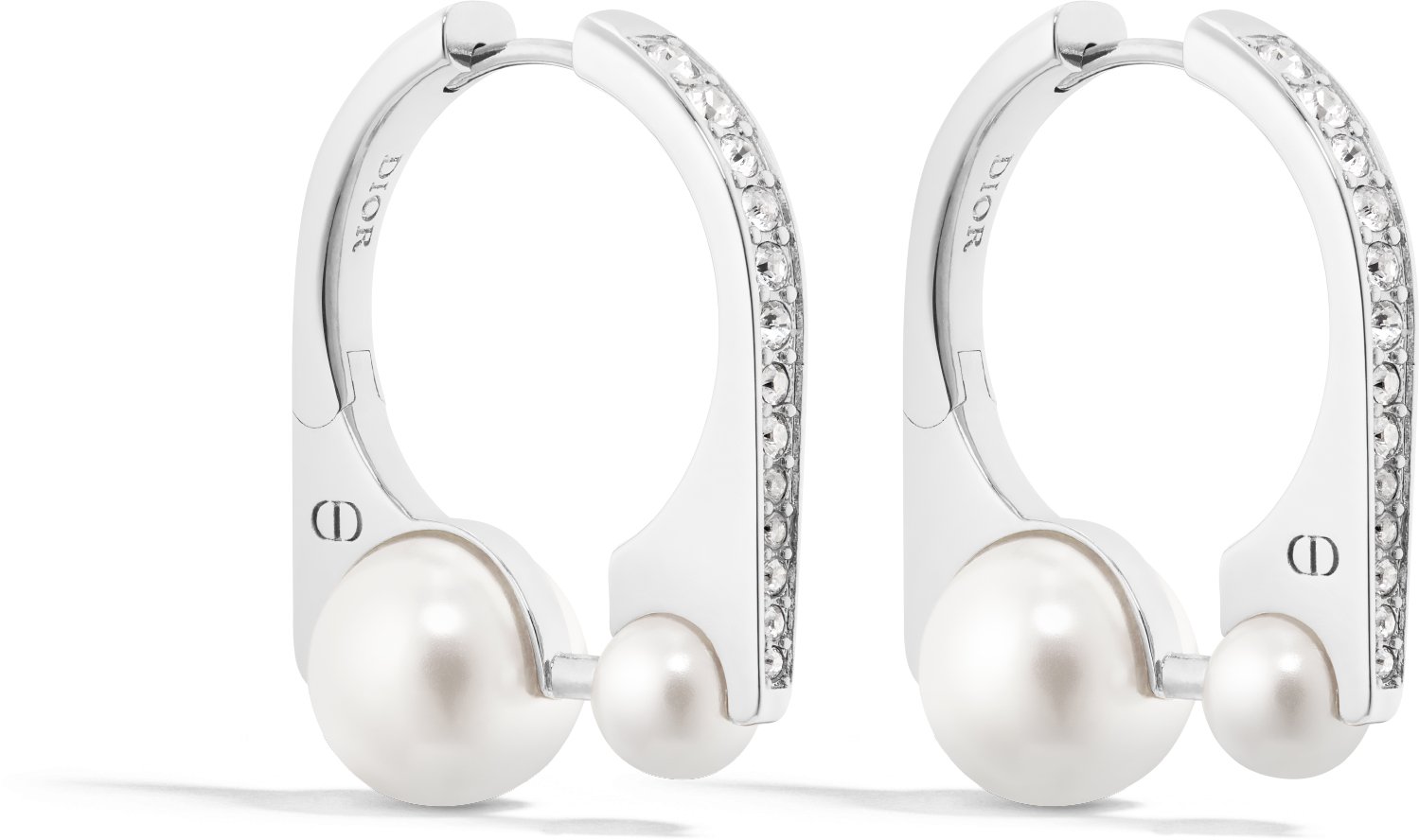 Medium Dior Tribales New Look Earrings Three quarter closed view Three quarter closed view