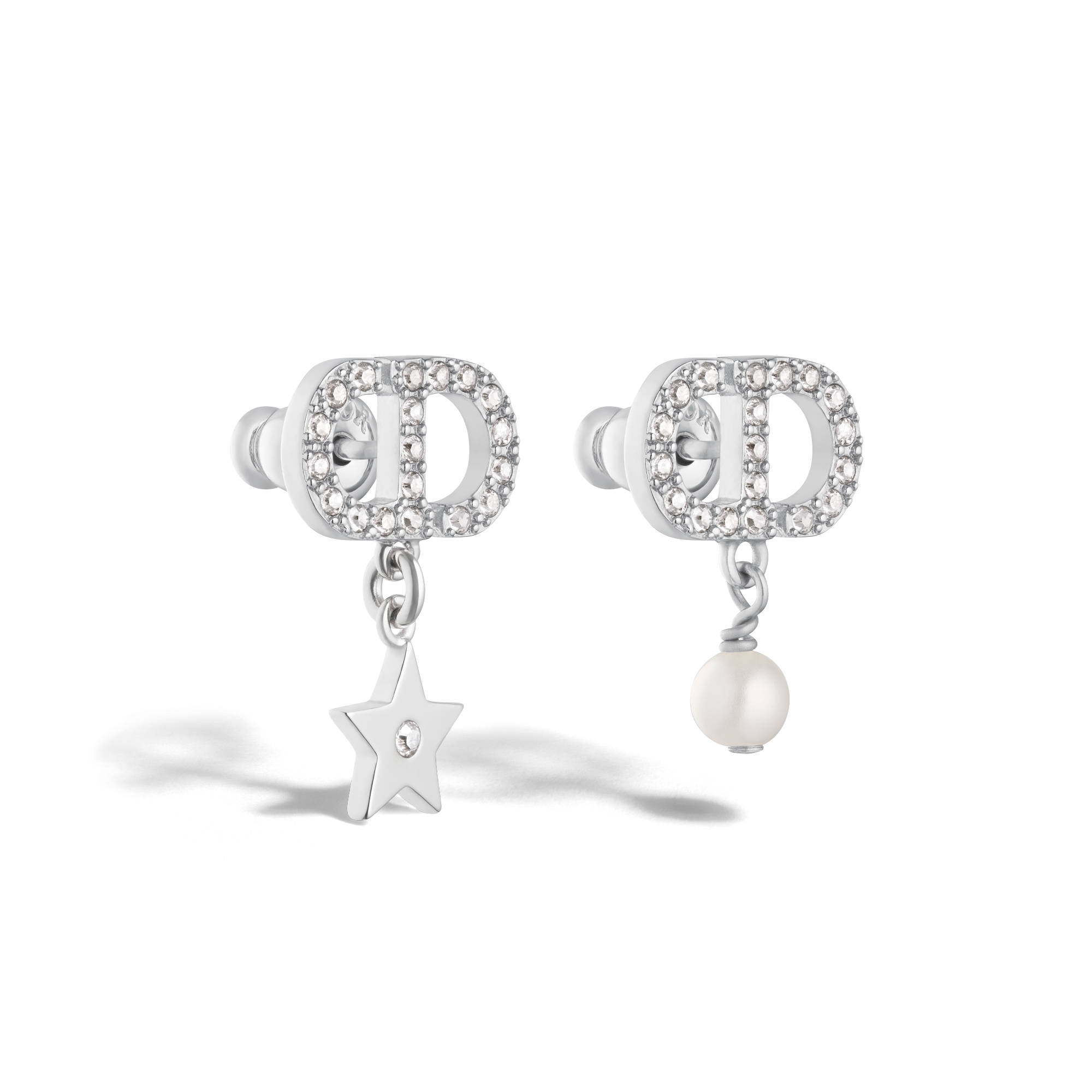 Boucles d'oreilles Petit CD Lucky Charms Métal finition argentée, perle en résine blanche et cristaux argentés E03