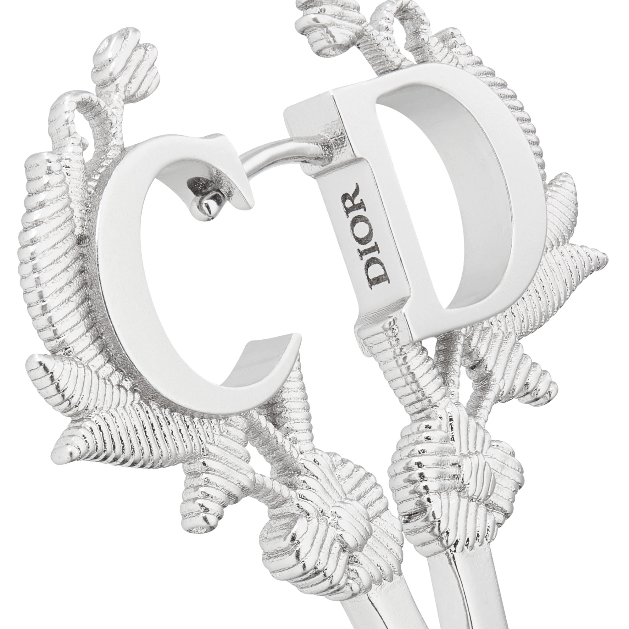 Dior 30 Montaigne ピアス片耳のみ Dior 30 Montaigne ピアス片耳のみ