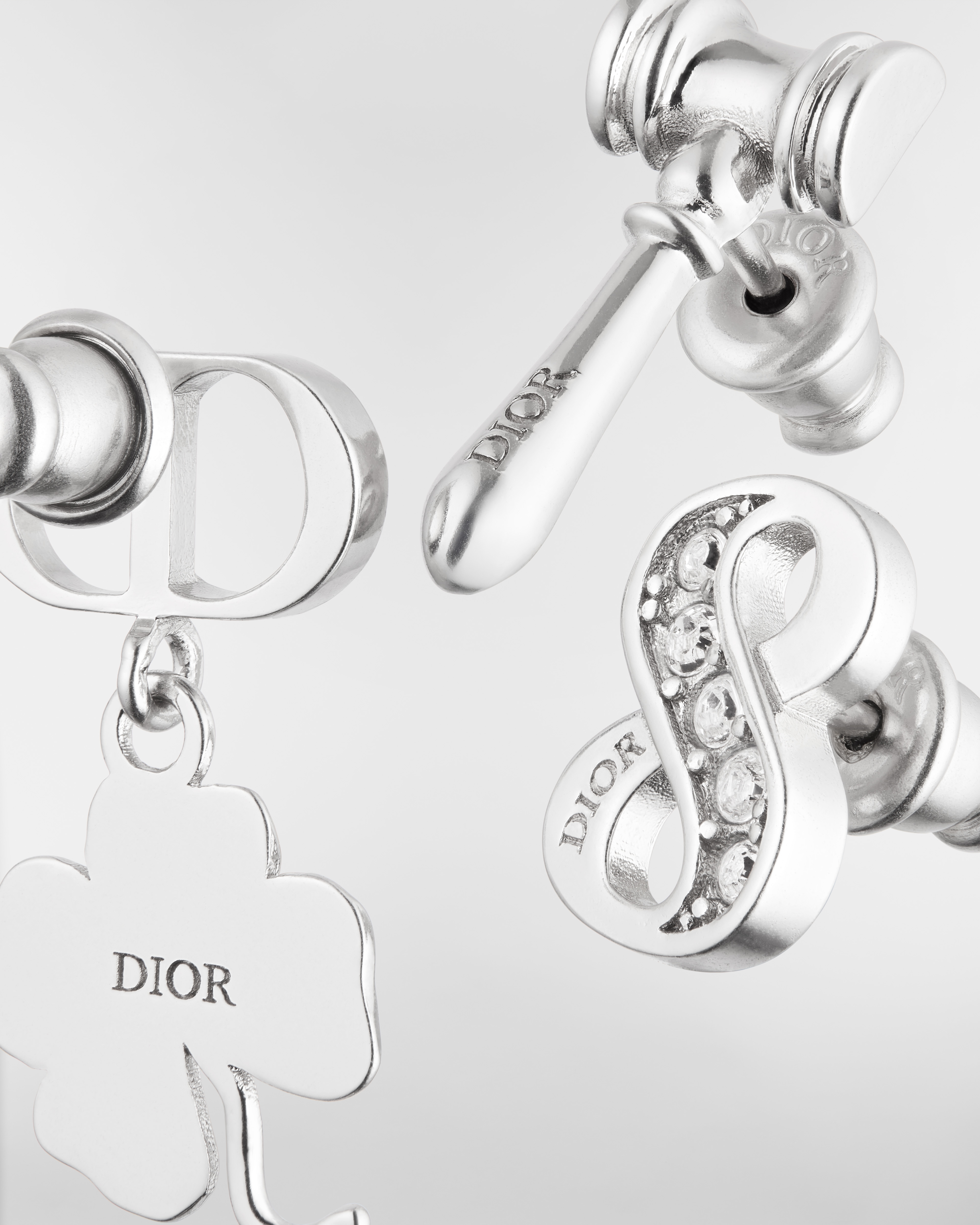 Knock on Wood 귀걸이 세트 실버 피니시 브라스 & 화이트 크리스탈 E09