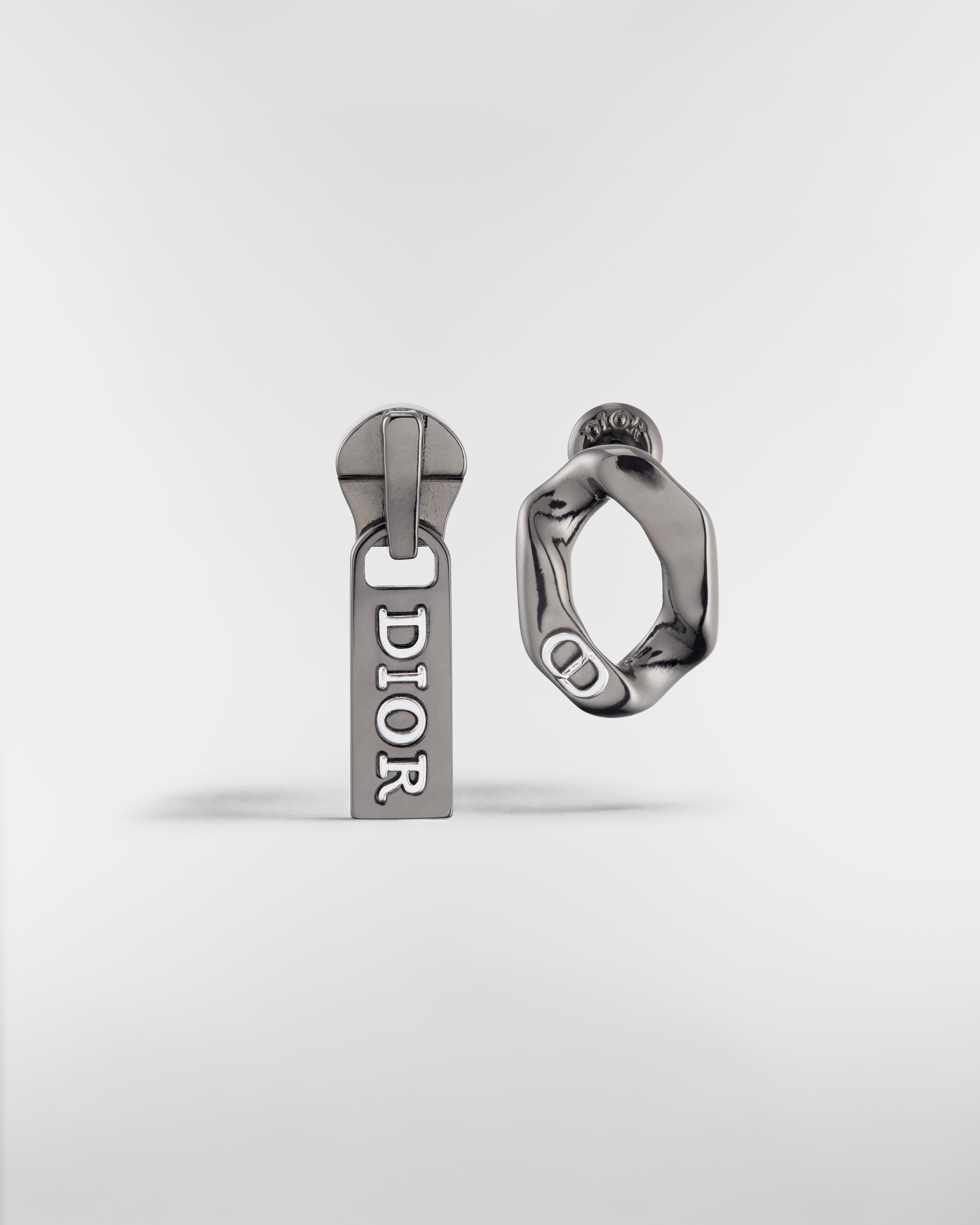 Dior Contrast Earrings Ruthenium- and Silver-Finish Brass E01