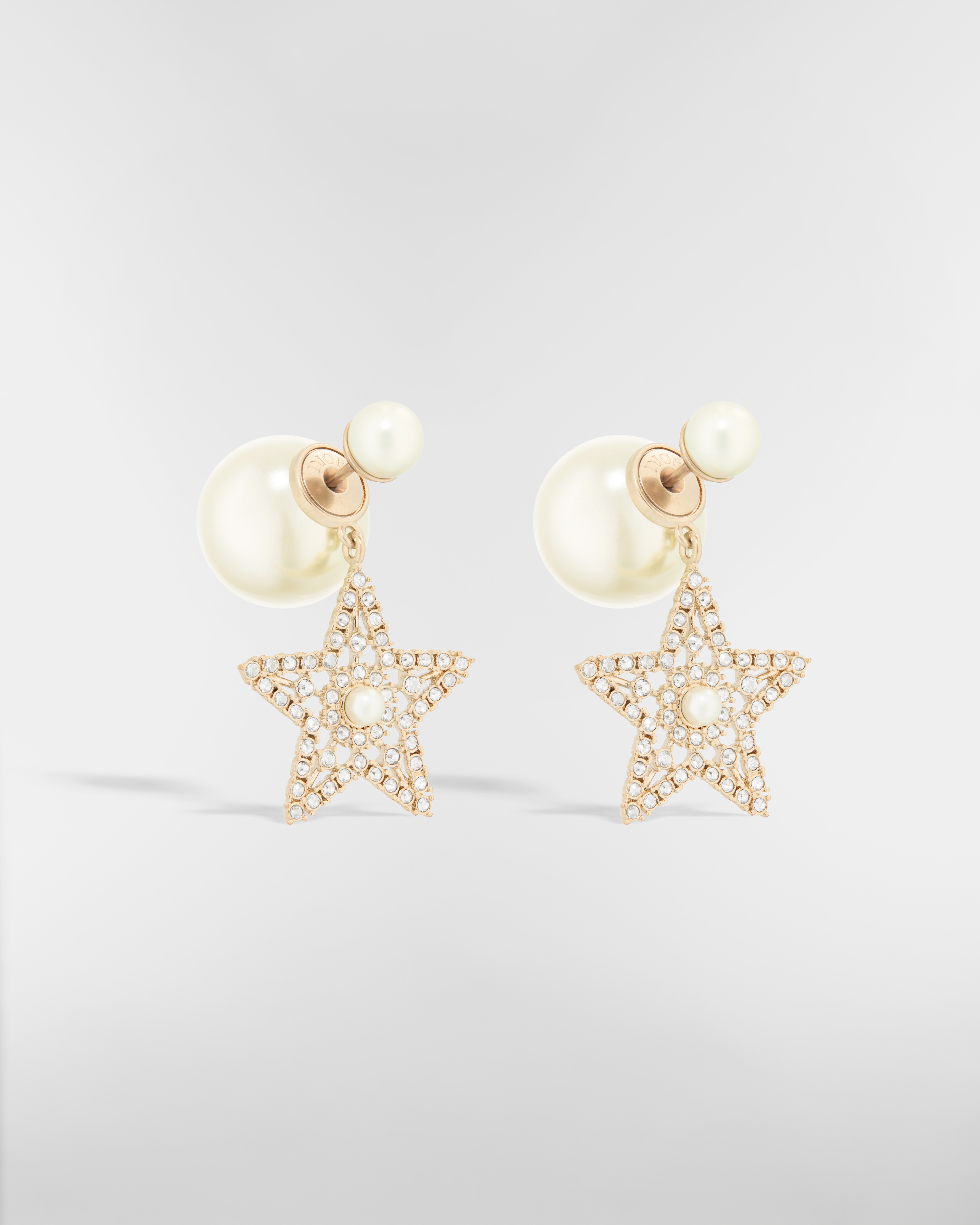 Dior Tribales 귀걸이 페일 골드 피니시 메탈 & 화이트 레진 진주, 실버 톤 크리스탈 E03