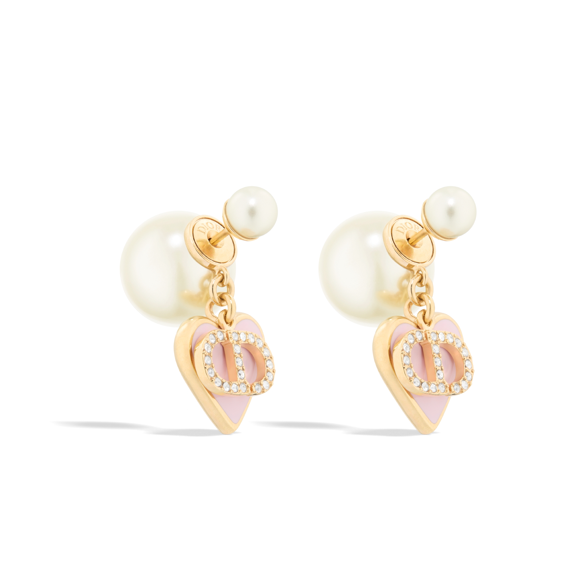 Brincos Dioramour Dior Tribales Metal com acabamento dourado, pérolas de resina branca, cristais prateados e laca rosa-macaron E03