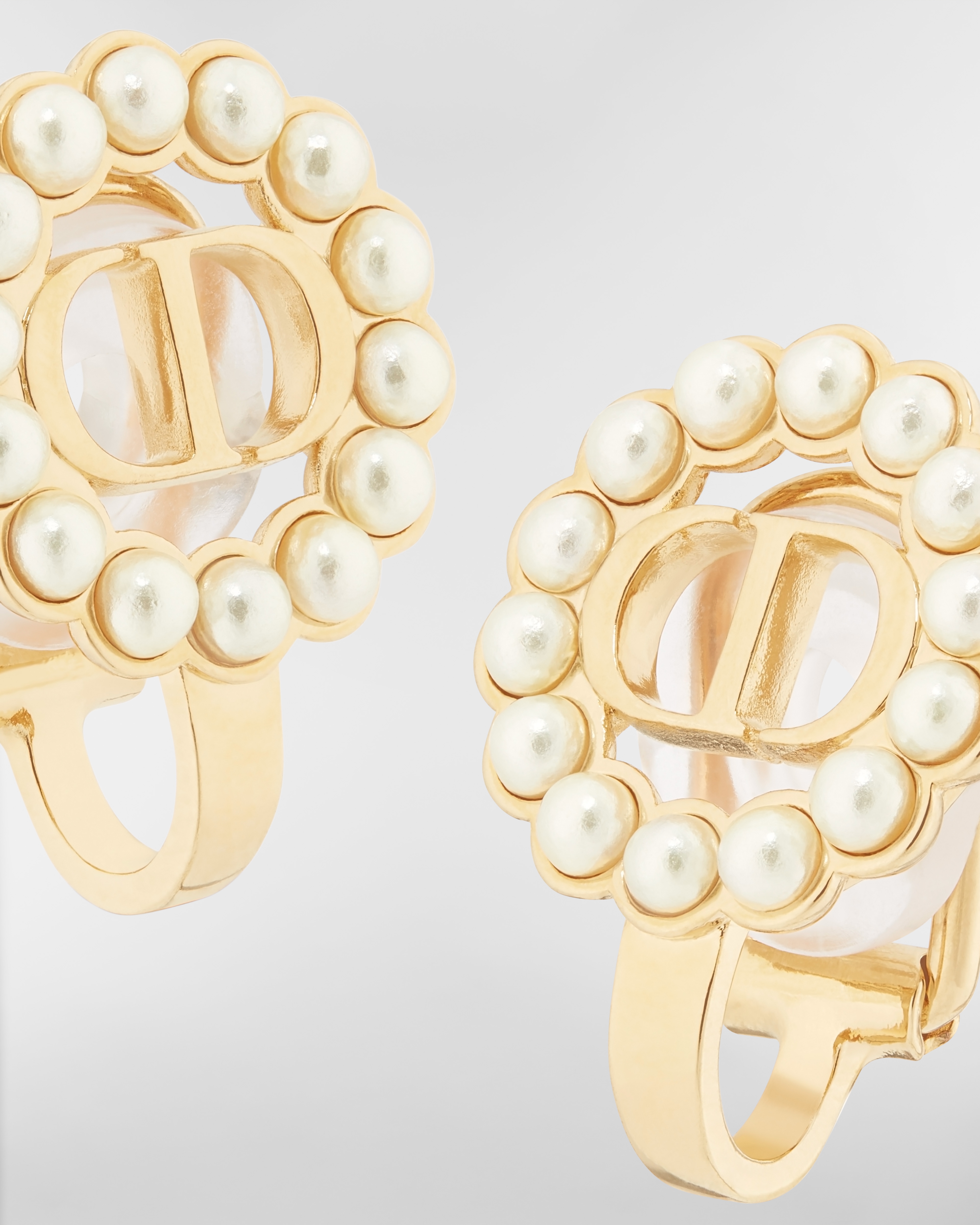 Petit CD Circle Clip-On Stud Earrings Gold-Finish Metal and White Resin Pearls E09