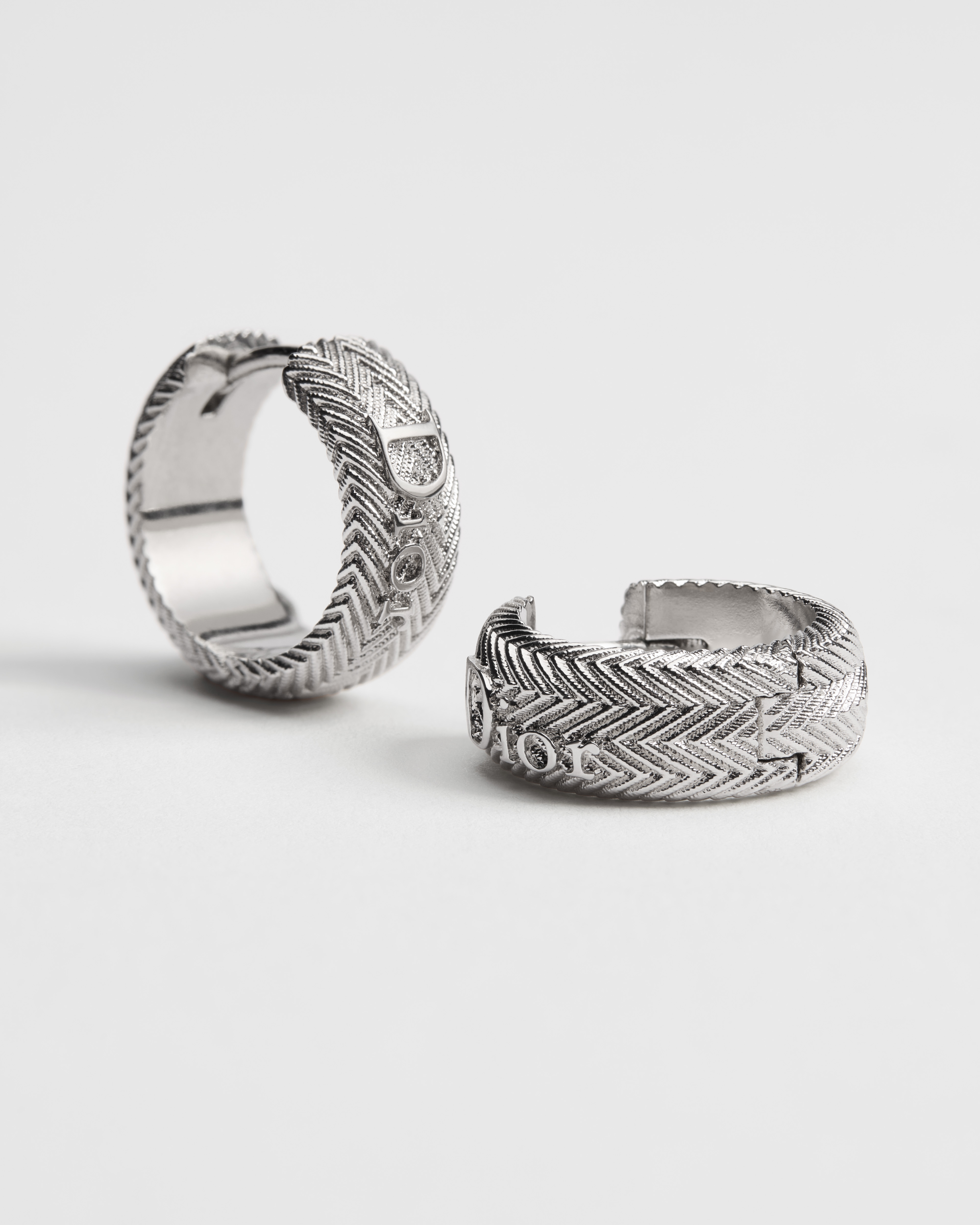 Dior Guilloché 耳環 銀色飾面黃銅 E09