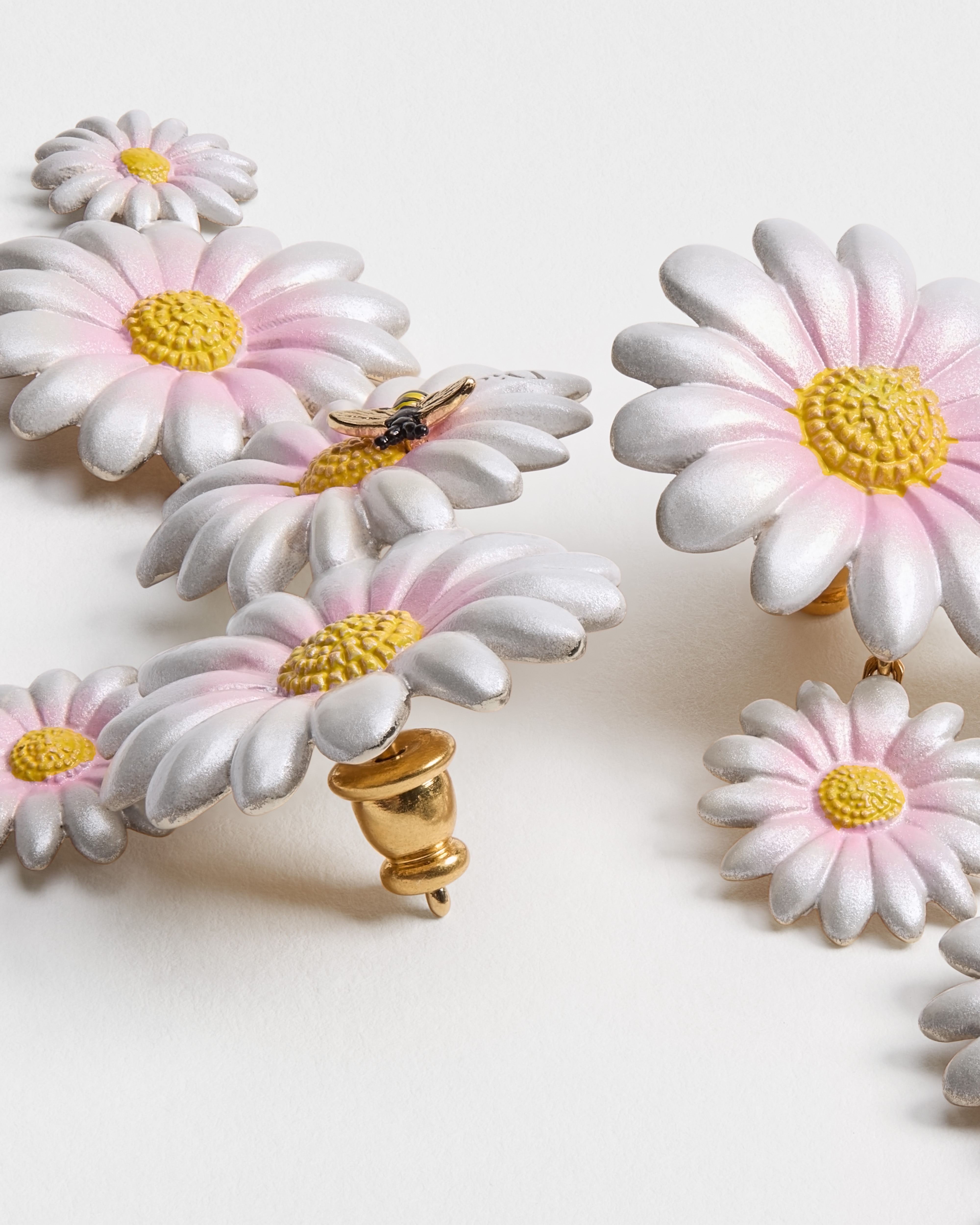 Pendientes Dior Daisy Metal dorado y lacado multicolor E06