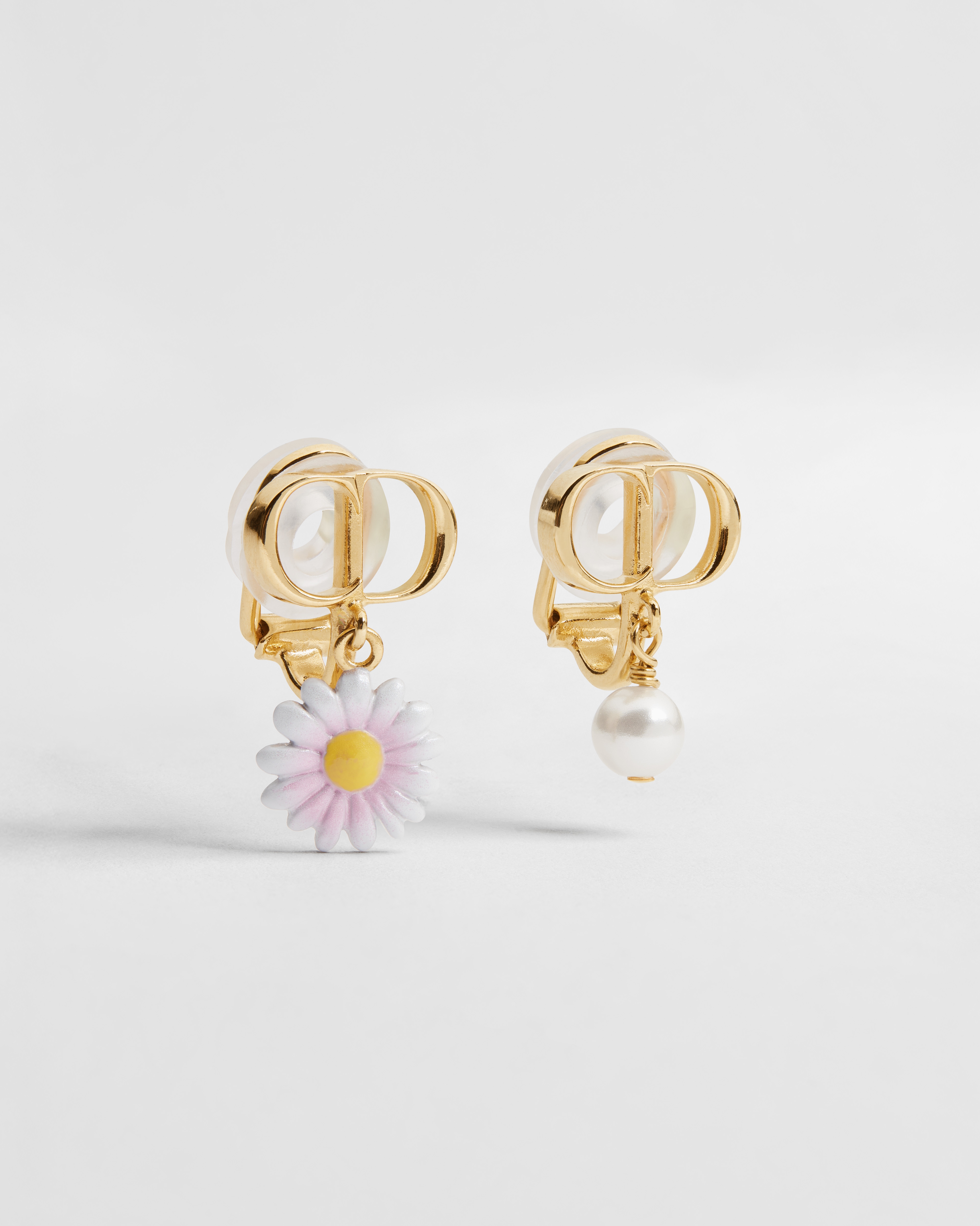 【日本限定】CD Garden クリップイヤリング メタル・レジンパール・ラッカー E01