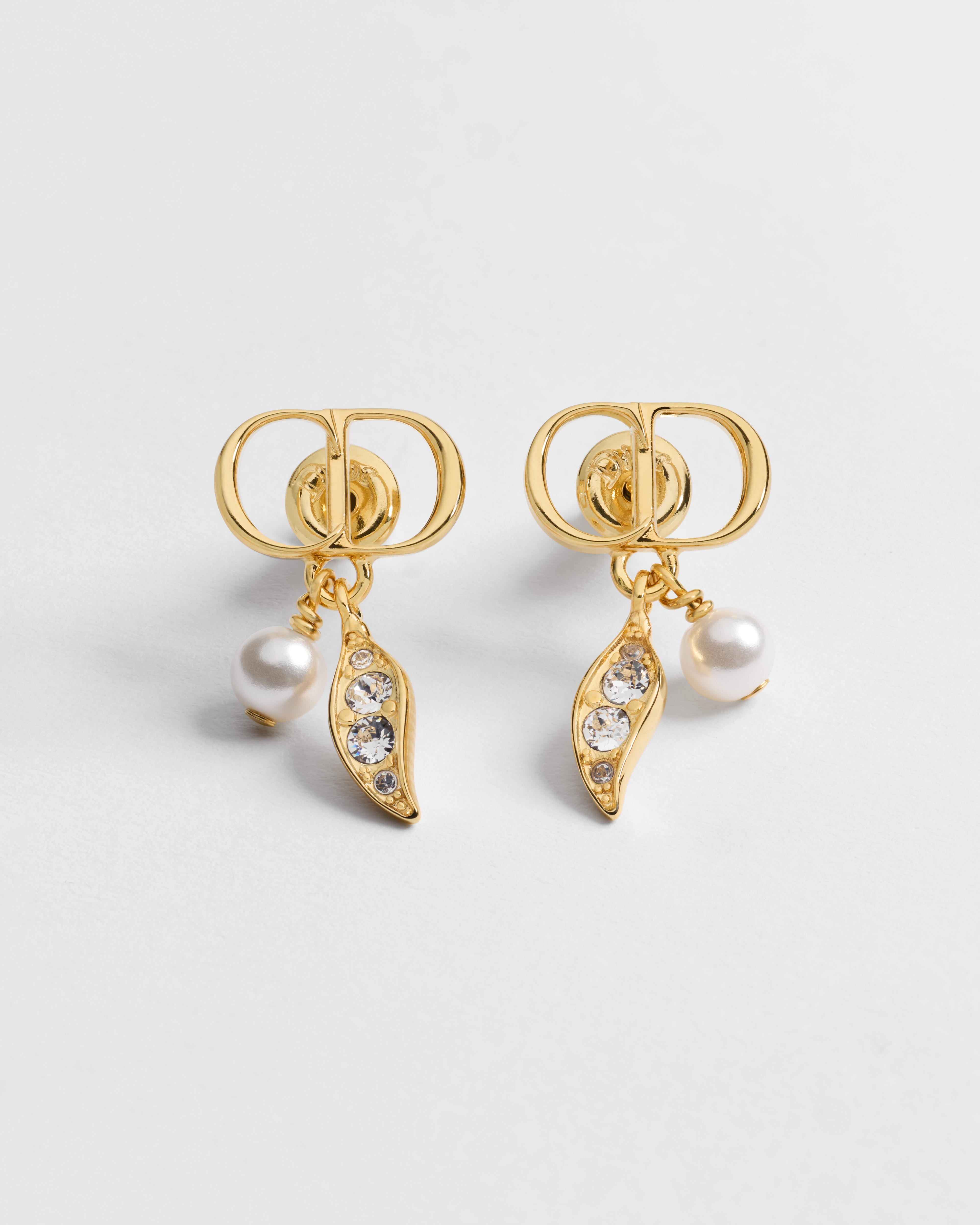 CD Mini Lily Earrings Gold-Finish Metal, White Resin Pearls and Crystals E01
