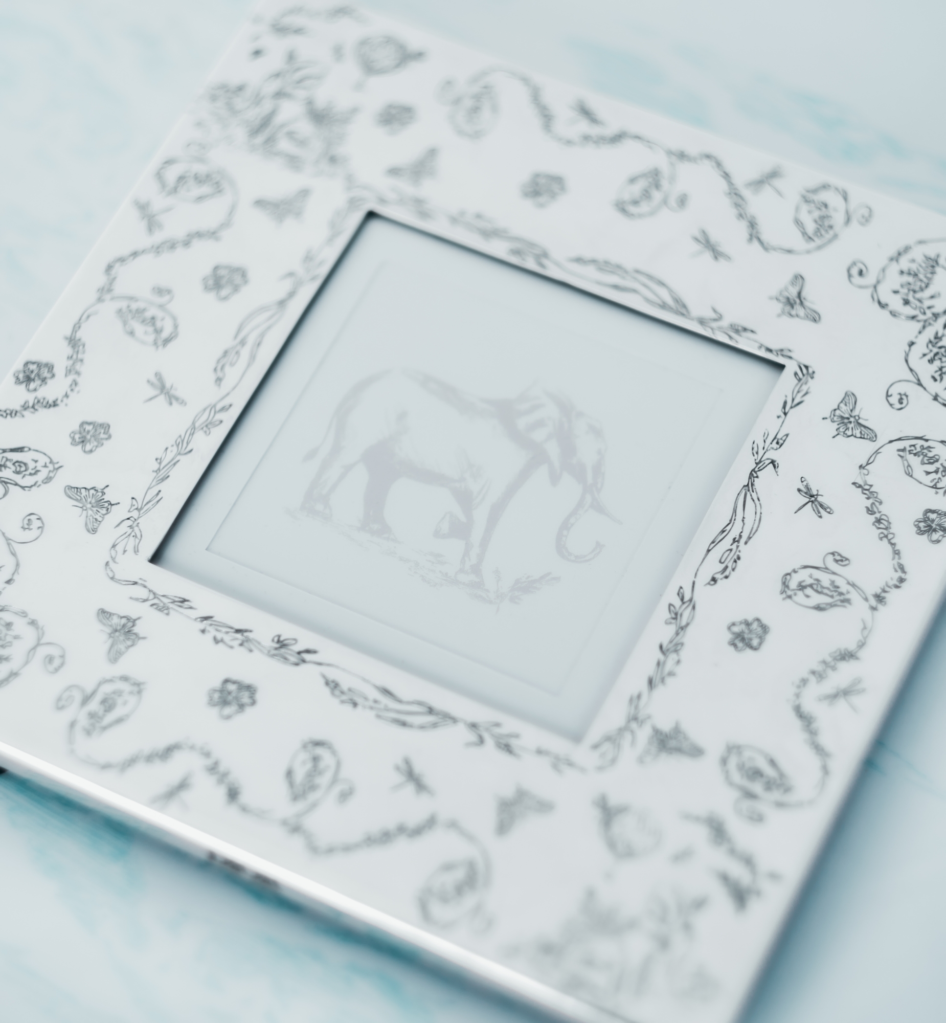 인그레이빙 스몰 액자 Toile de Jouy Innocence 실버 피니시 메탈 E12