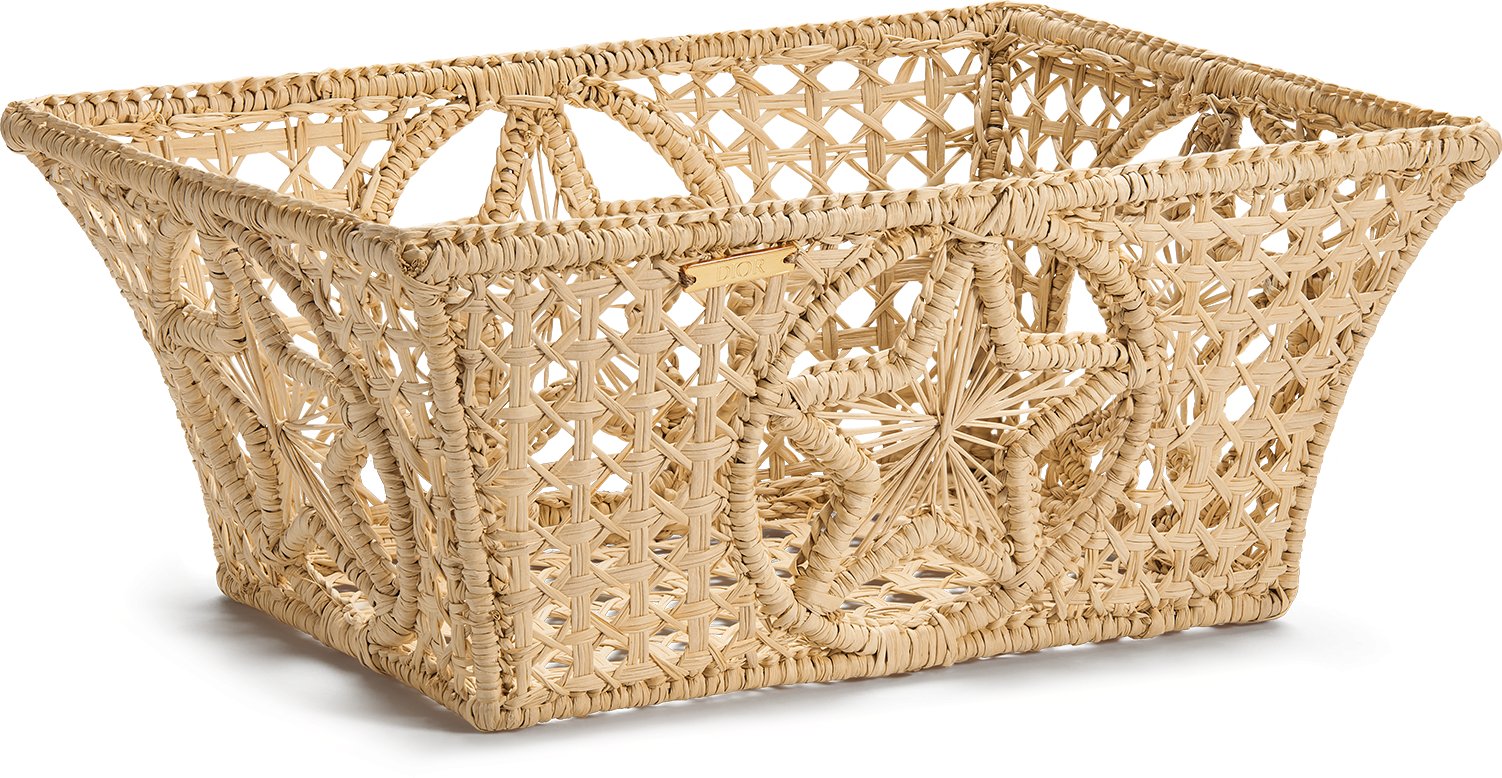 Rectangular Basket aria_woman_viewcode_e01