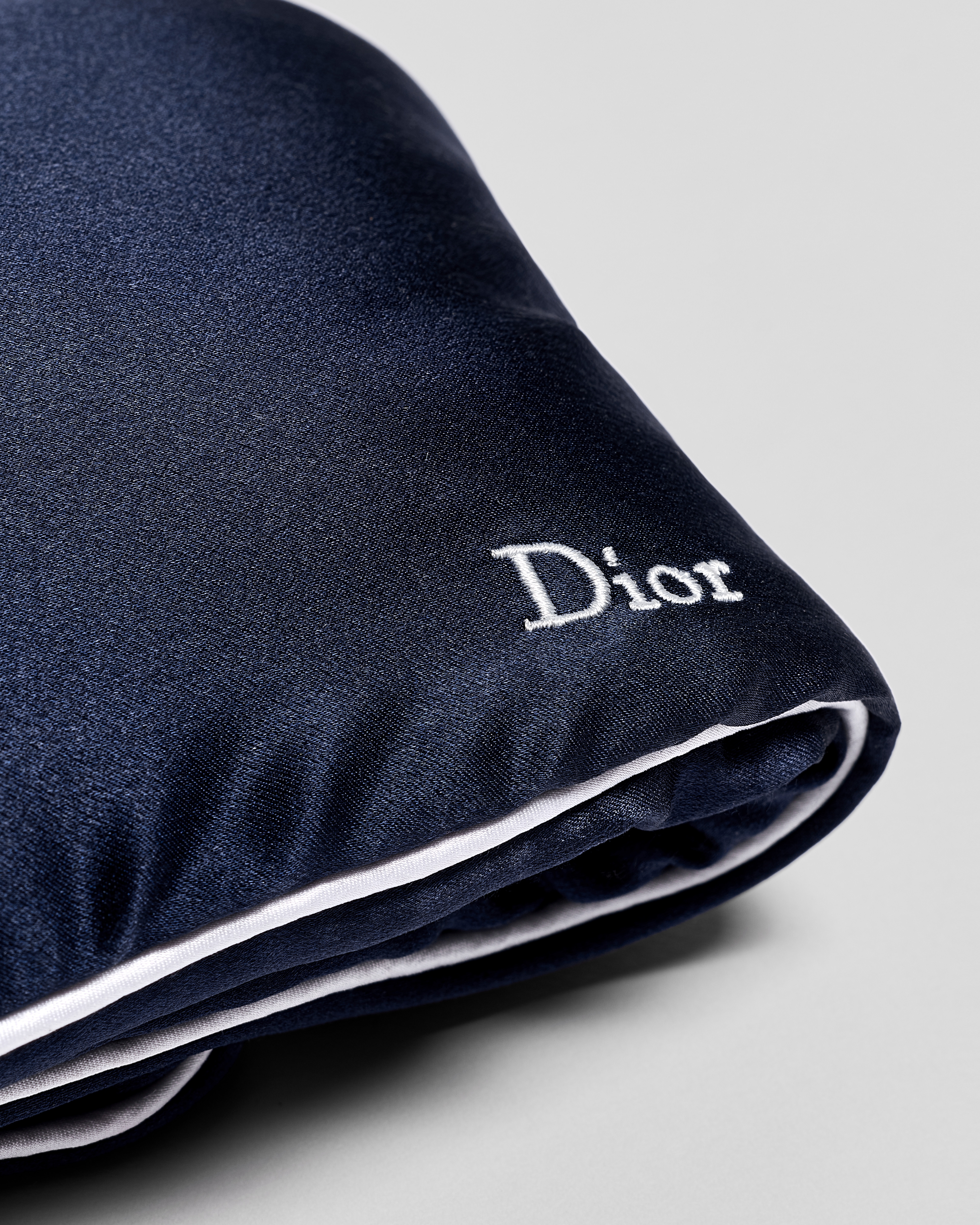 Sleep Mask Deep Blue Silk | DIOR NZ