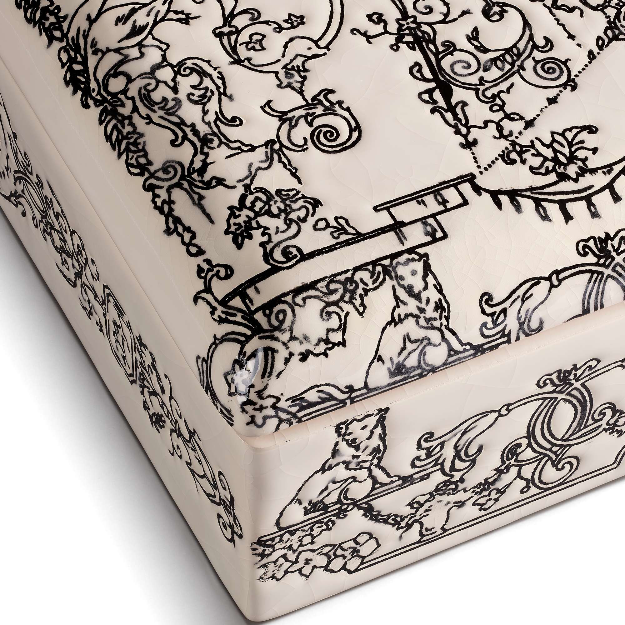 Boîte Faïence écrue et émail à motif Dioresque Stella noir Manufacture des Émaux de Longwy pour Dior E09