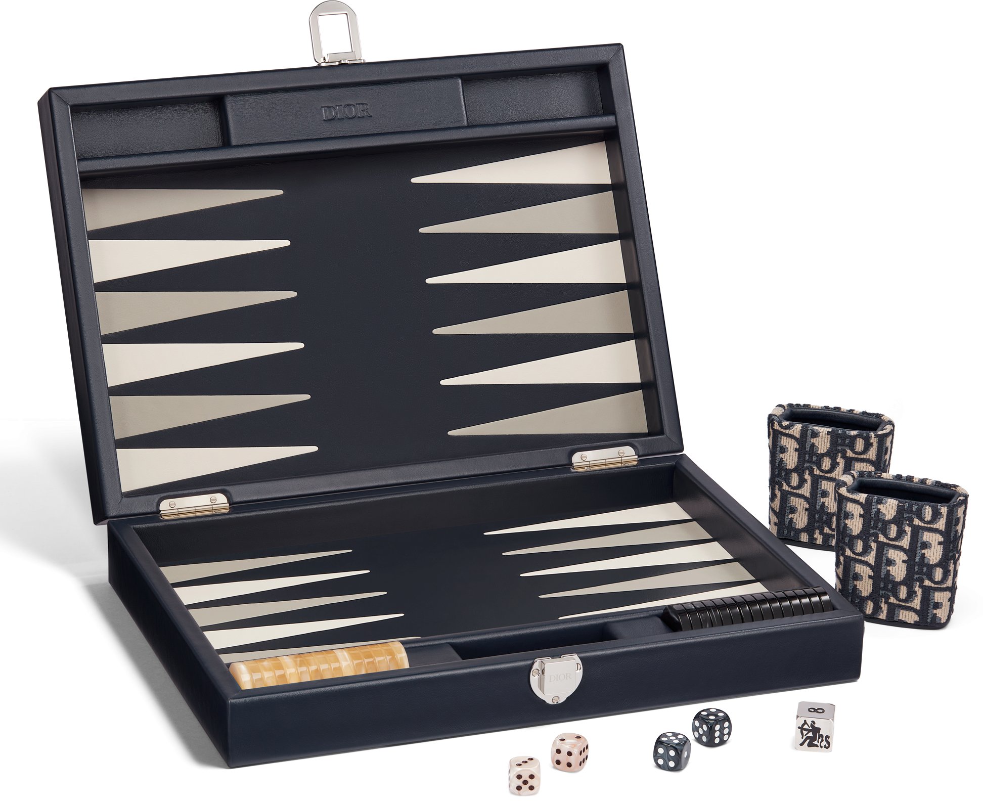 Large Embroidered Backgammon aria_woman_viewcode_e01