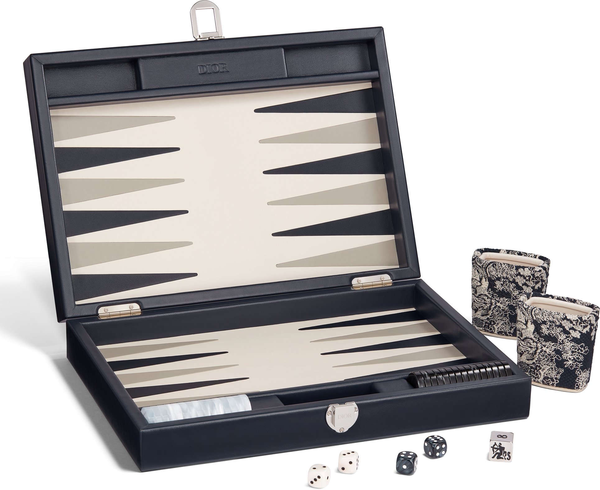 Large Embroidered Backgammon aria_woman_viewcode_e01