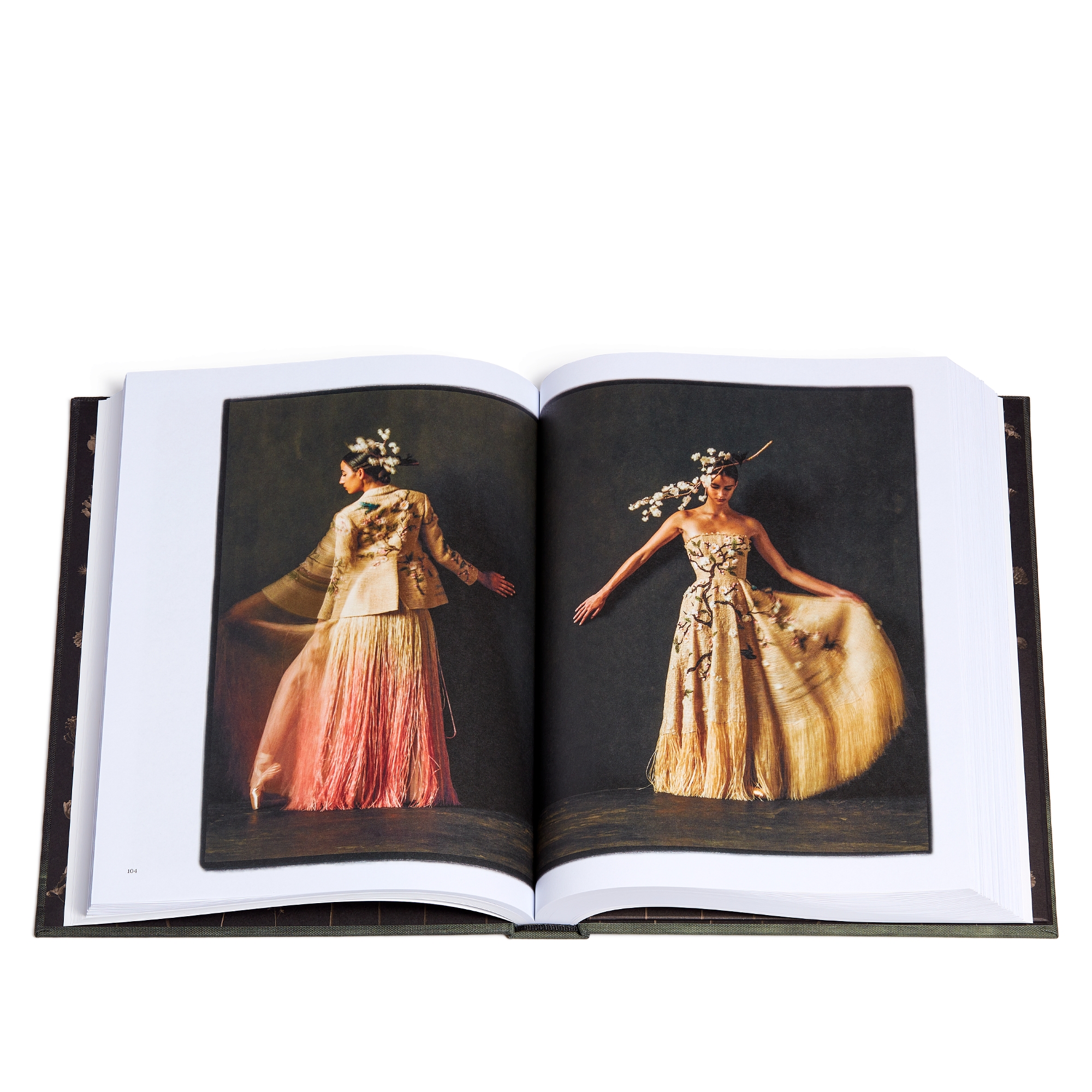 Book: Christian Dior Designer of Dreams, クリスチャン・ディオール、夢のクチュリエ, Exhibition in Japan Japanese Version with Booklet in English E11