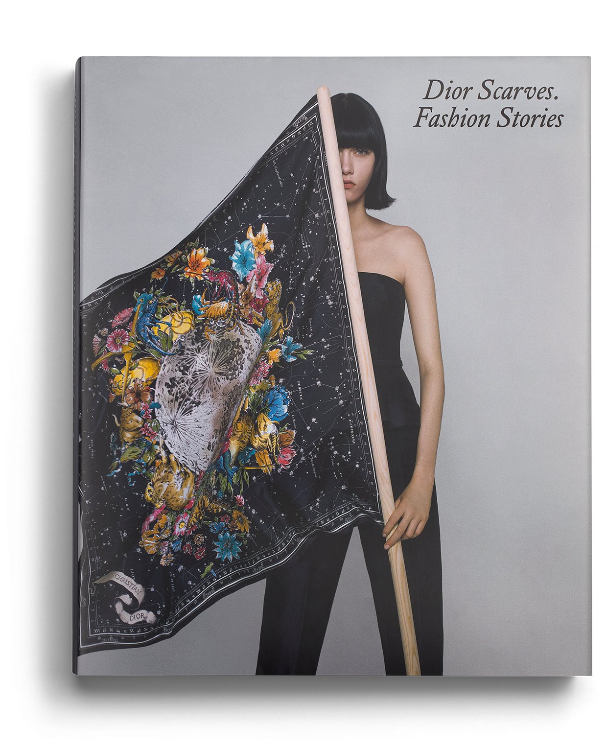 Book: Dior Scarves. Fashion Stories aria_woman_viewcode_e01