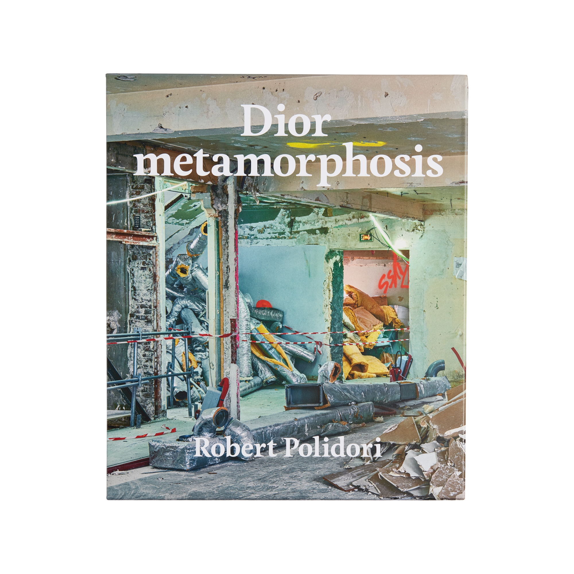 書籍：Dior métamorphose 英語版 | DIOR JP