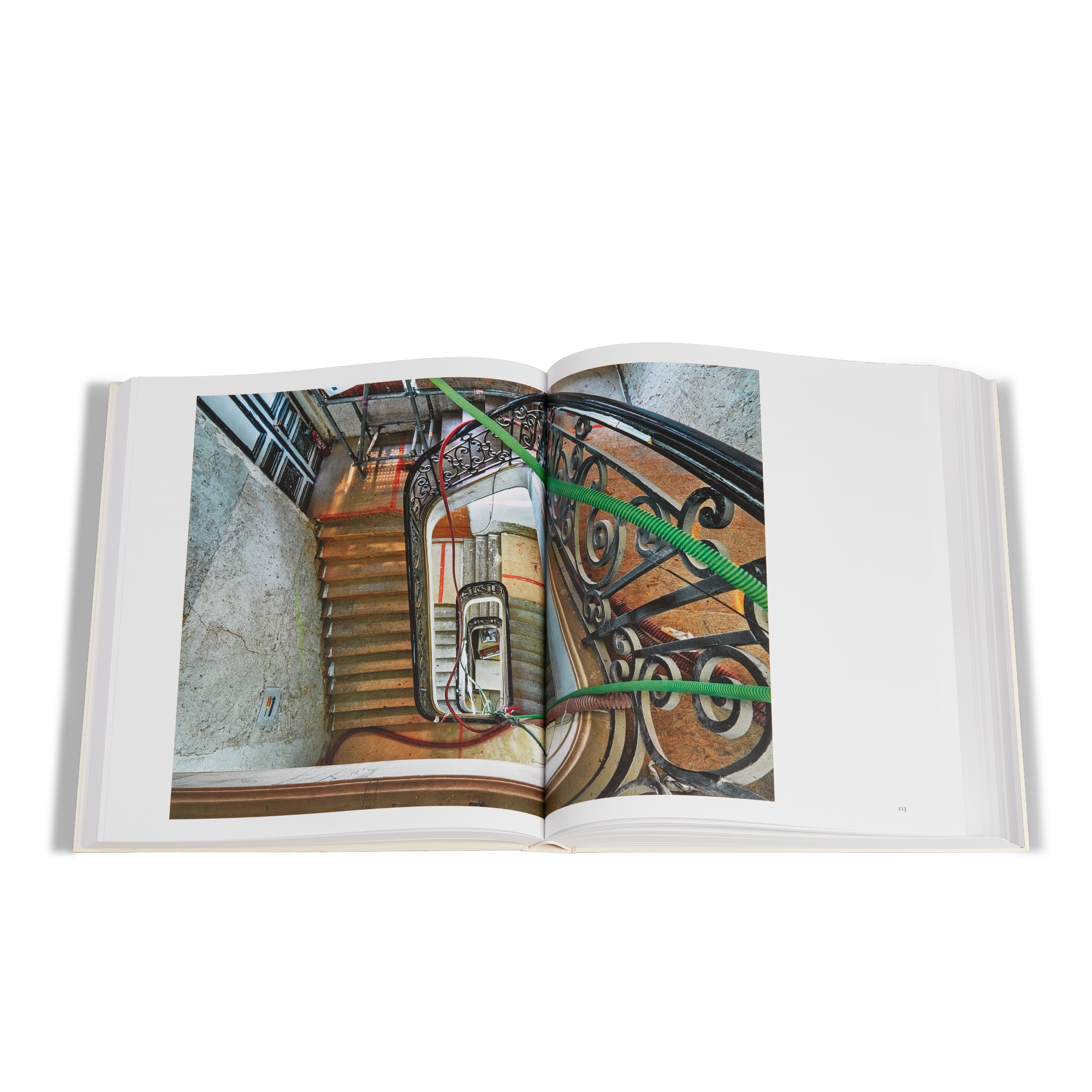 Book: Dior Metamorphosis English Version E14