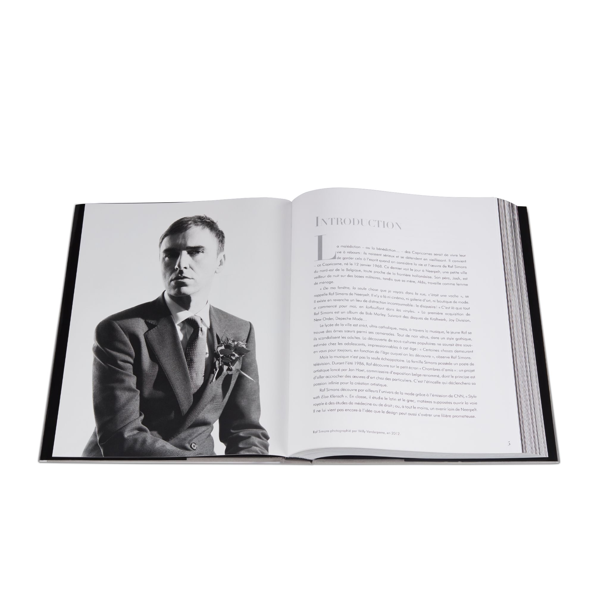 Boek: Dior by Raf Simons Engelstalige versie E10