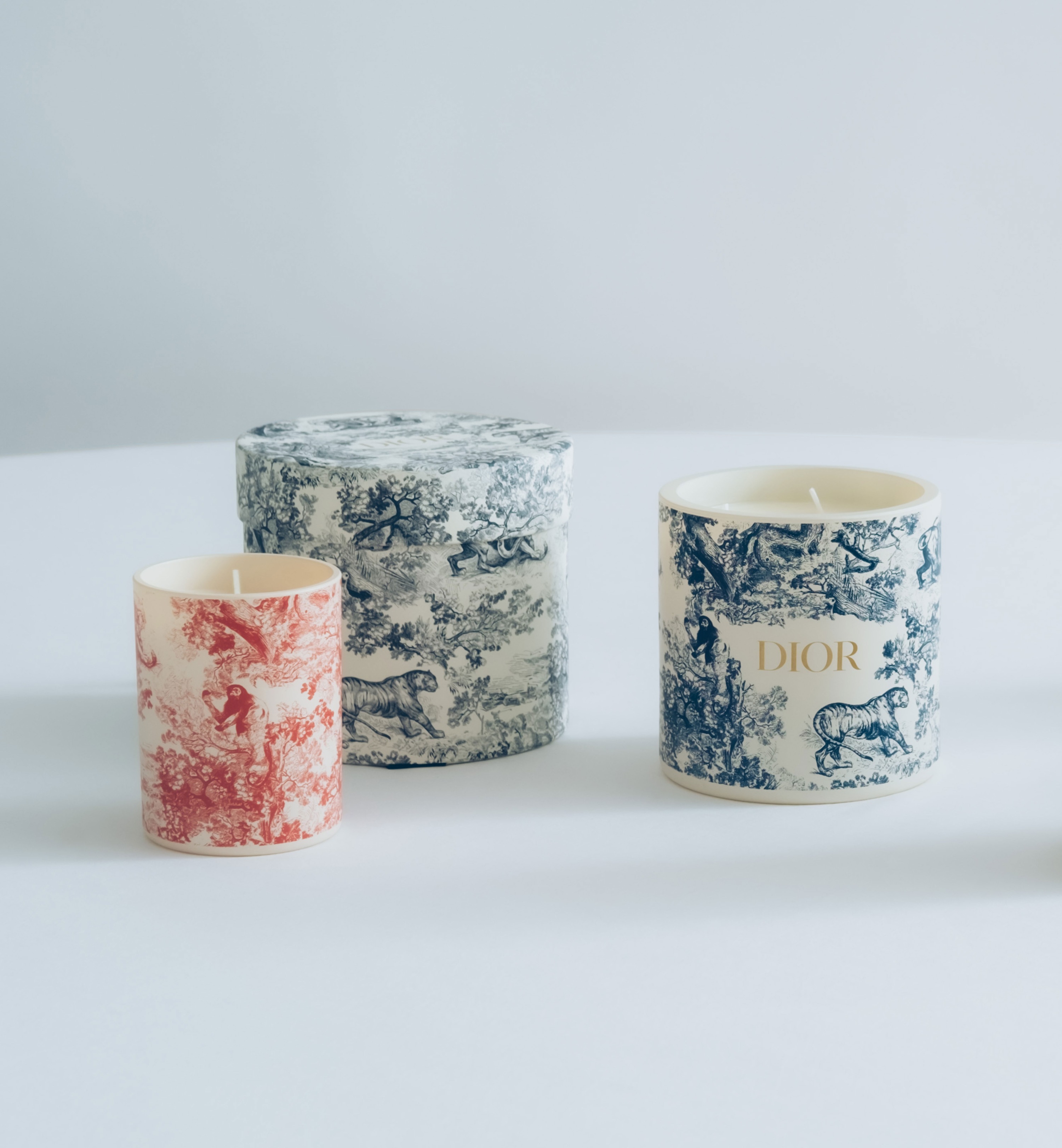 Vela perfumada grande Hortensia Toile de Jouy azul E12