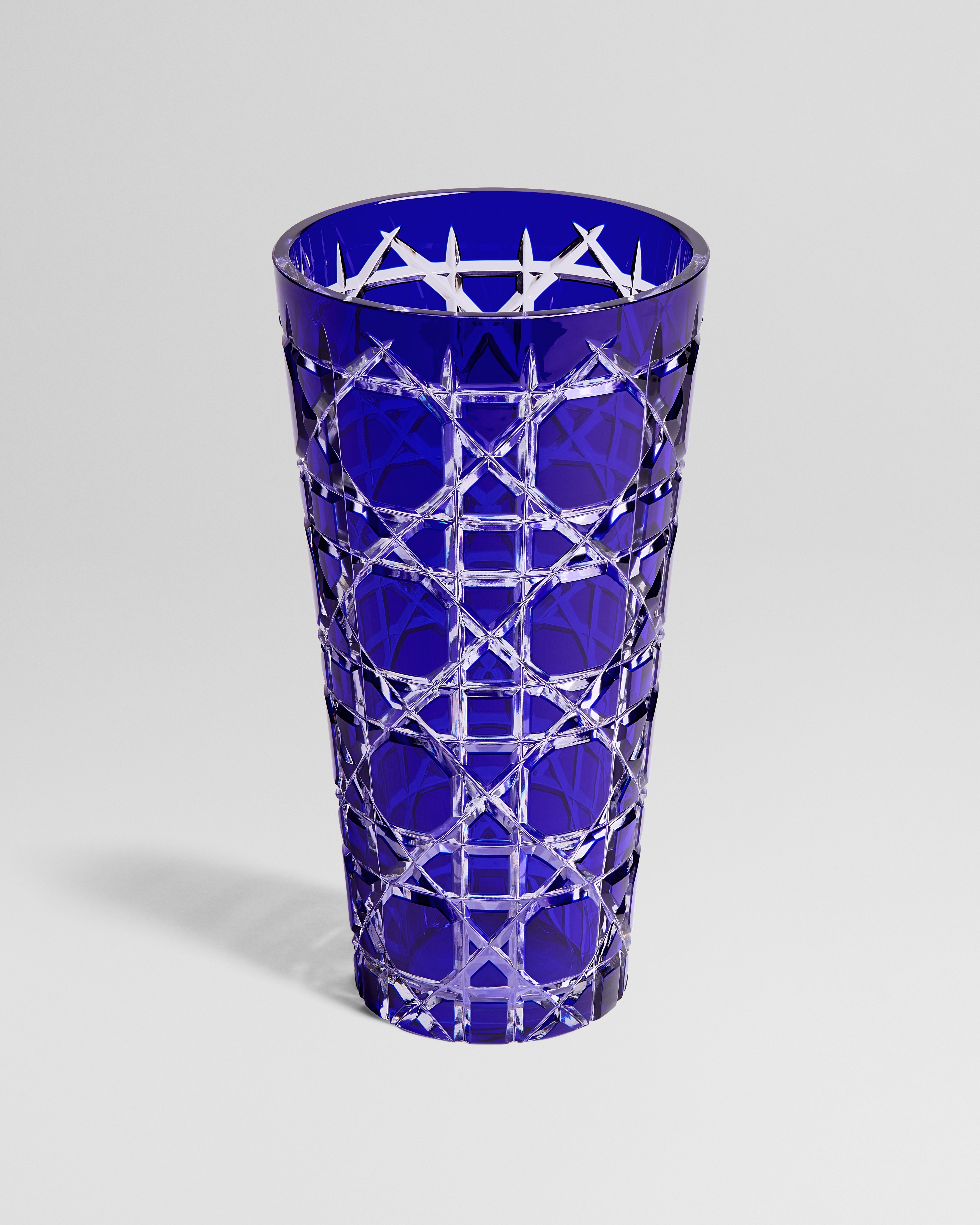 Vaso conico Cristallo blu trasparente con motivo Cannage E08