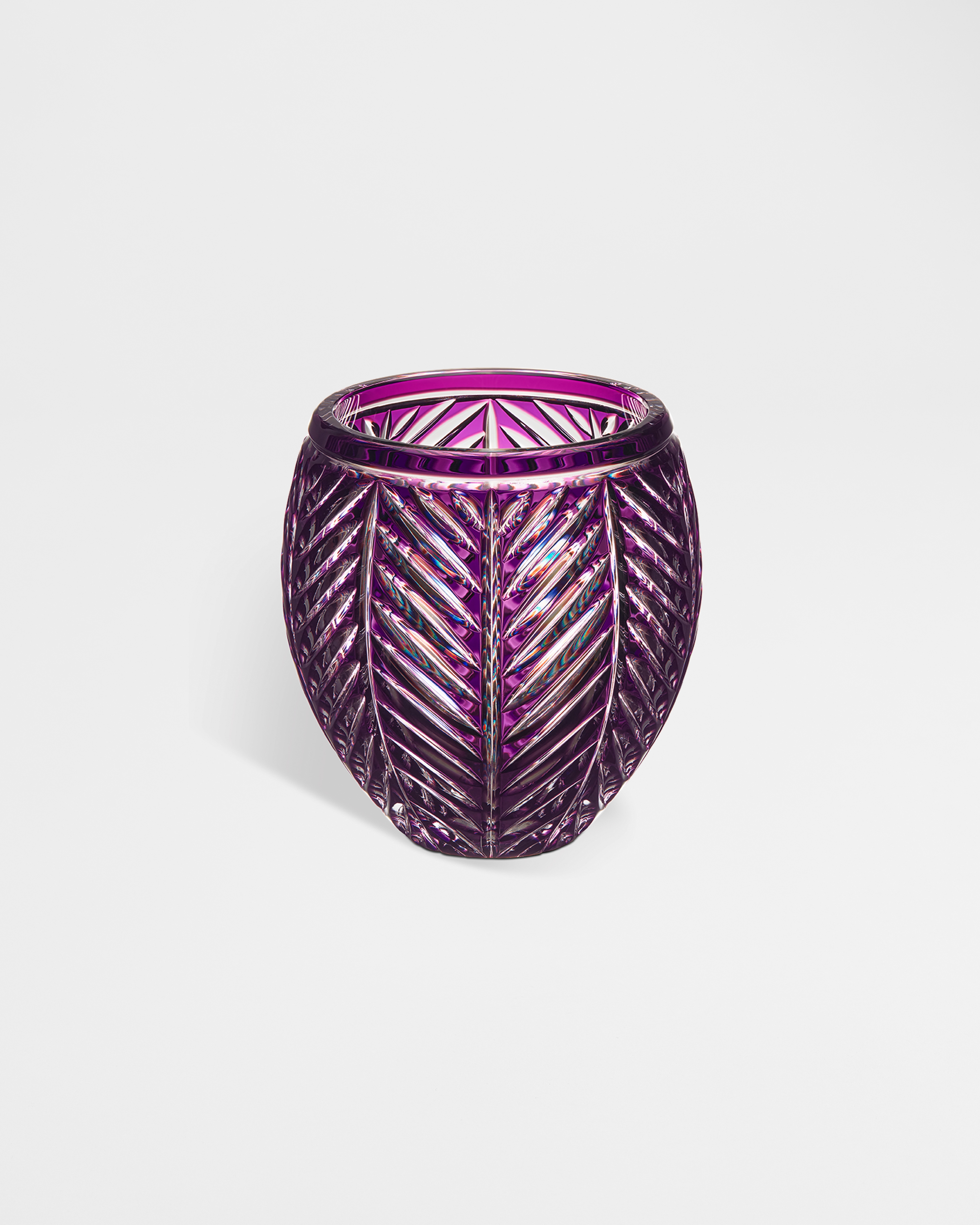 Round Vase Transparent Purple Crystal with Chevrons Motif E01