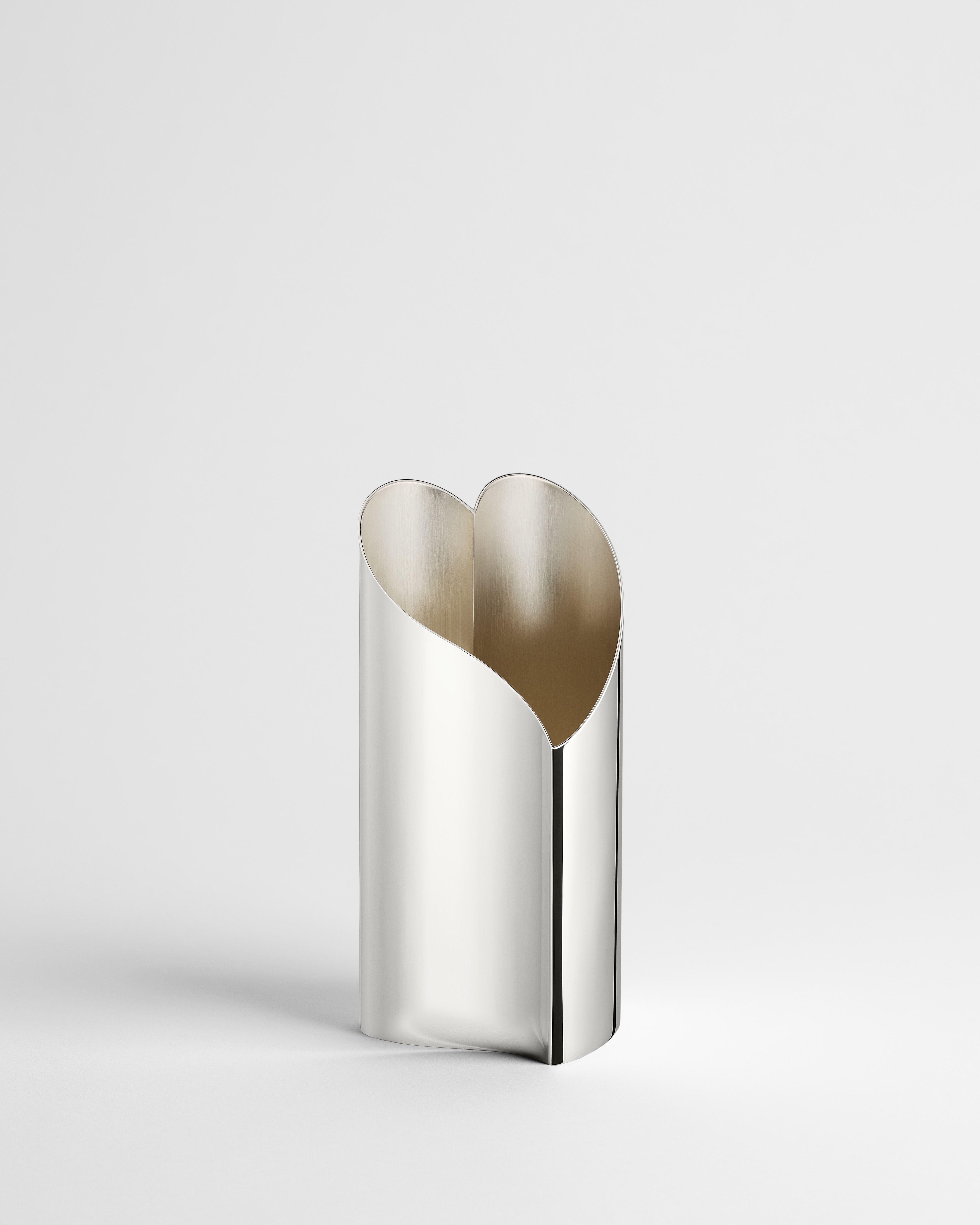 Kleine Vase Metall mit Silber-Finish E03