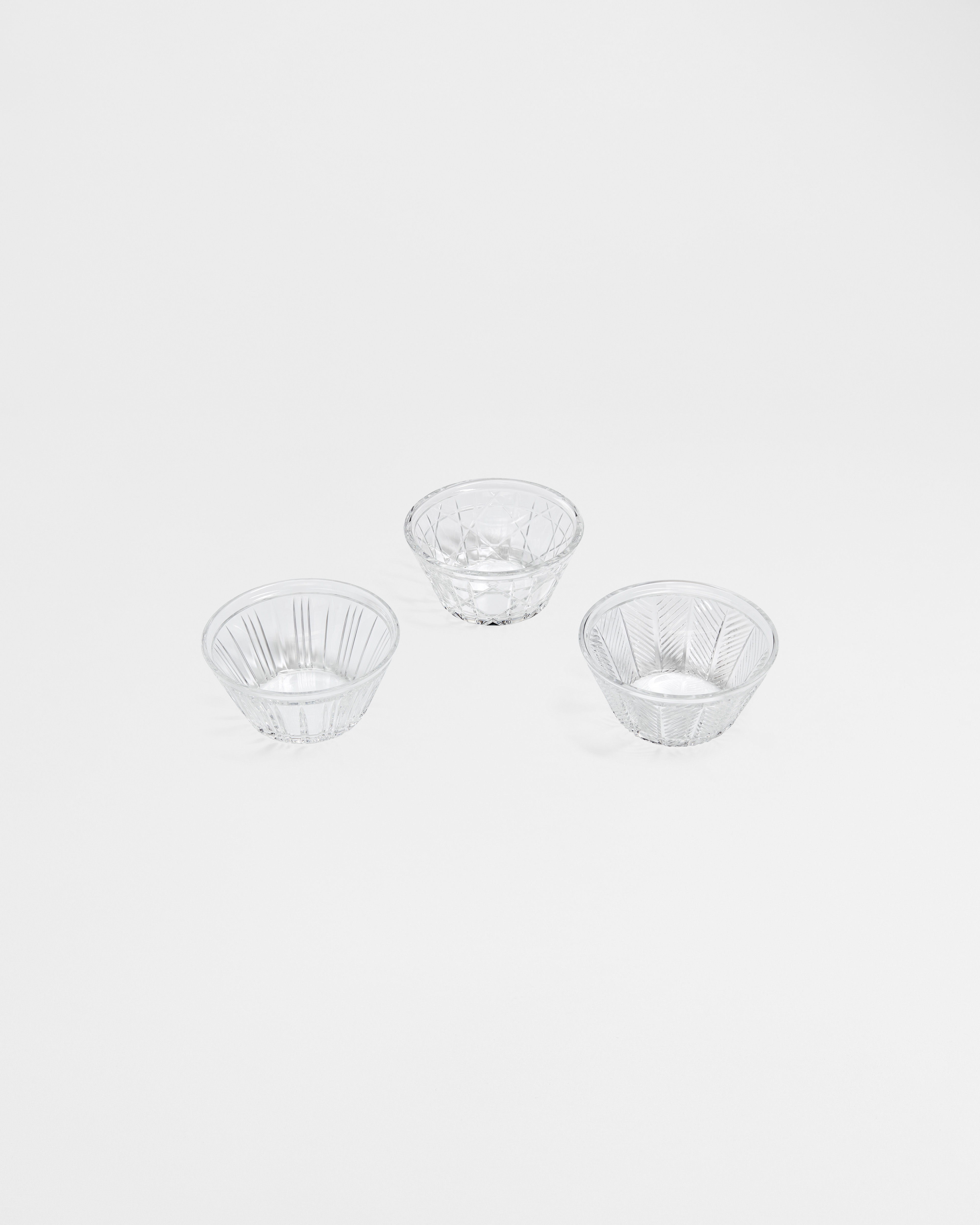 Set of Three Ice Cream Bowls Crystal with Cannage, Chevron and Stripe Motifs E01