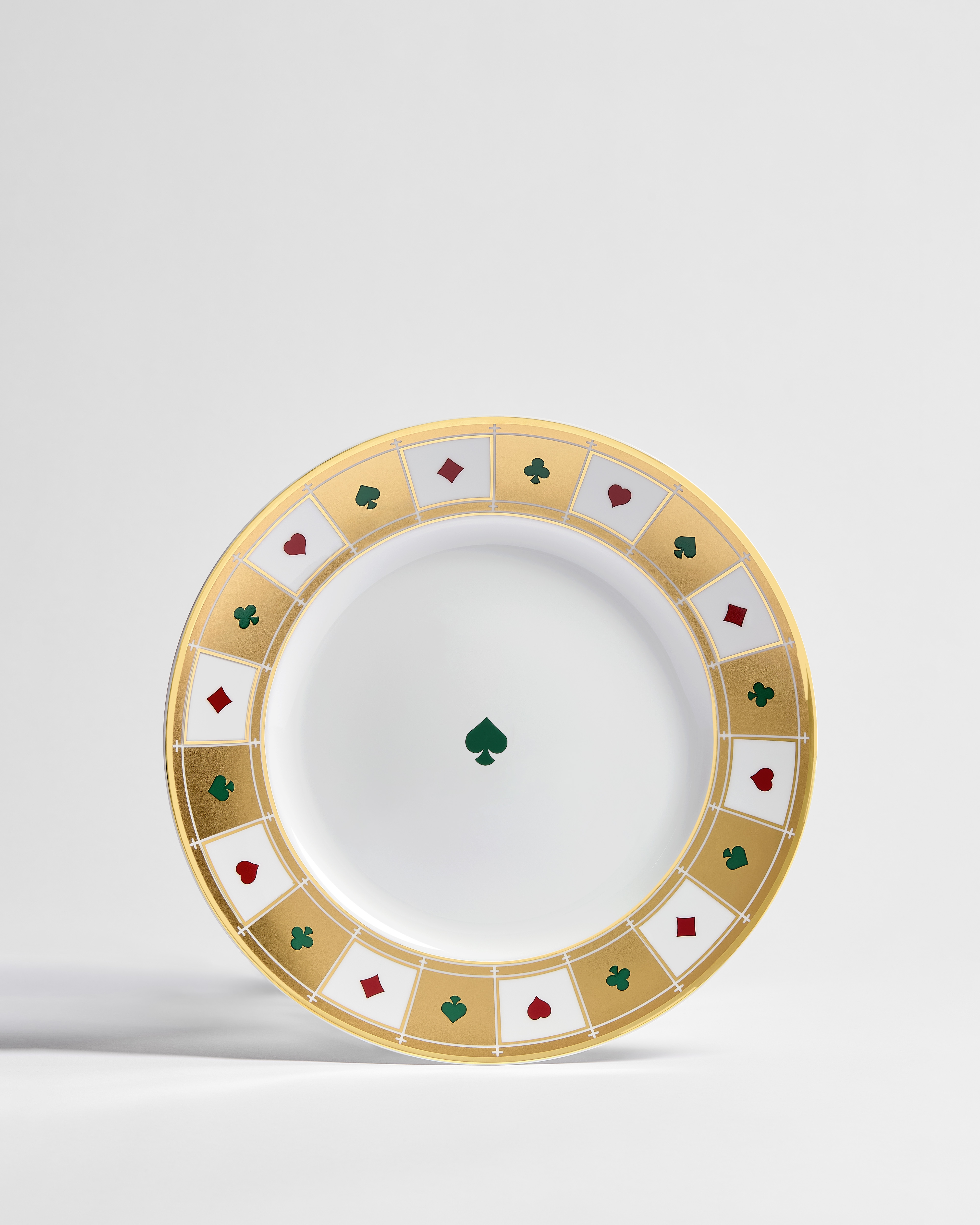Speiseteller Limoges-Porzellan in Weiß mit Bal des Jeux Pik Motiv in mehreren Farben und 24-karätigem Gold E01