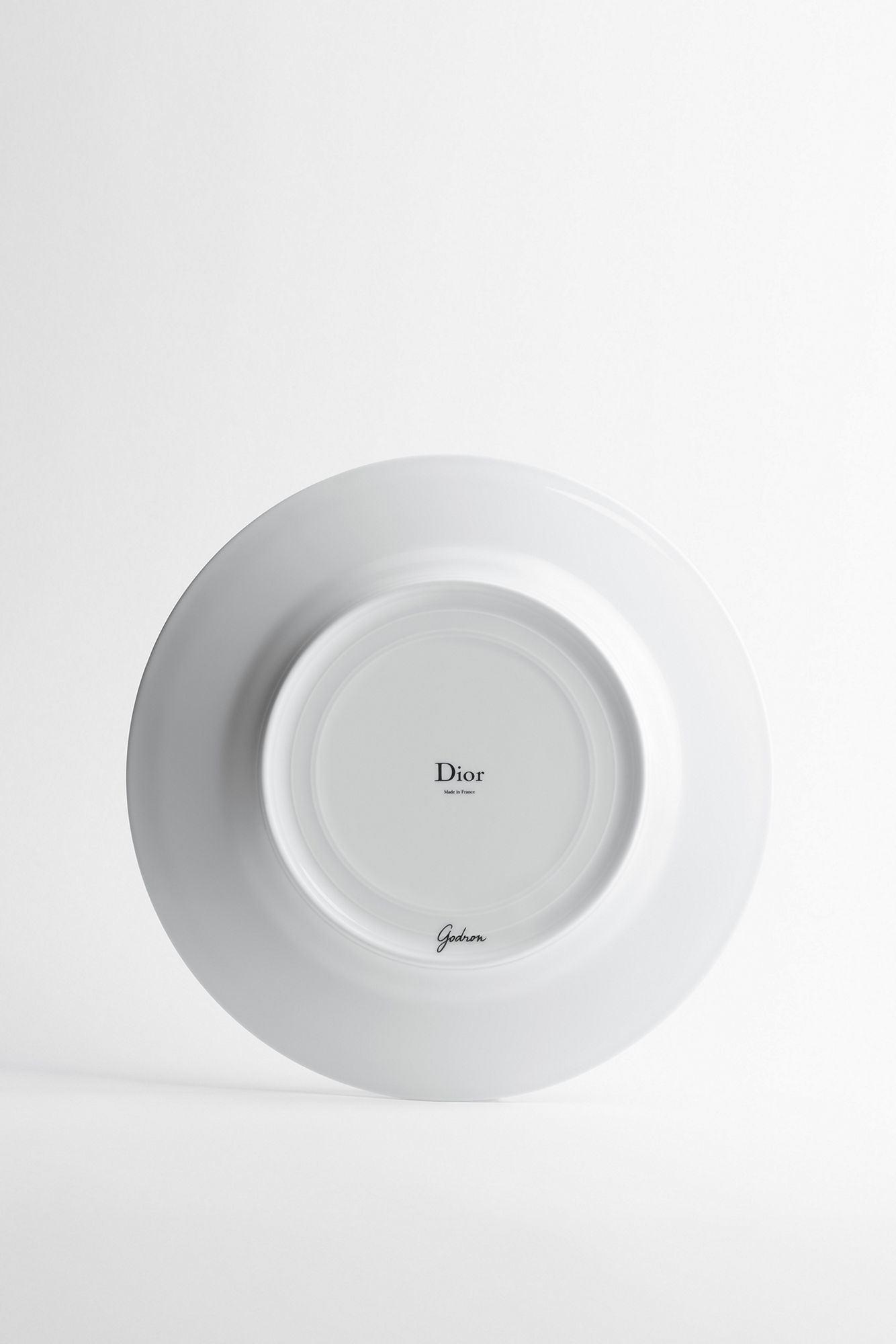DIOR | 食器・プレート|ディオール メゾン(ホーム)|ディオール公式