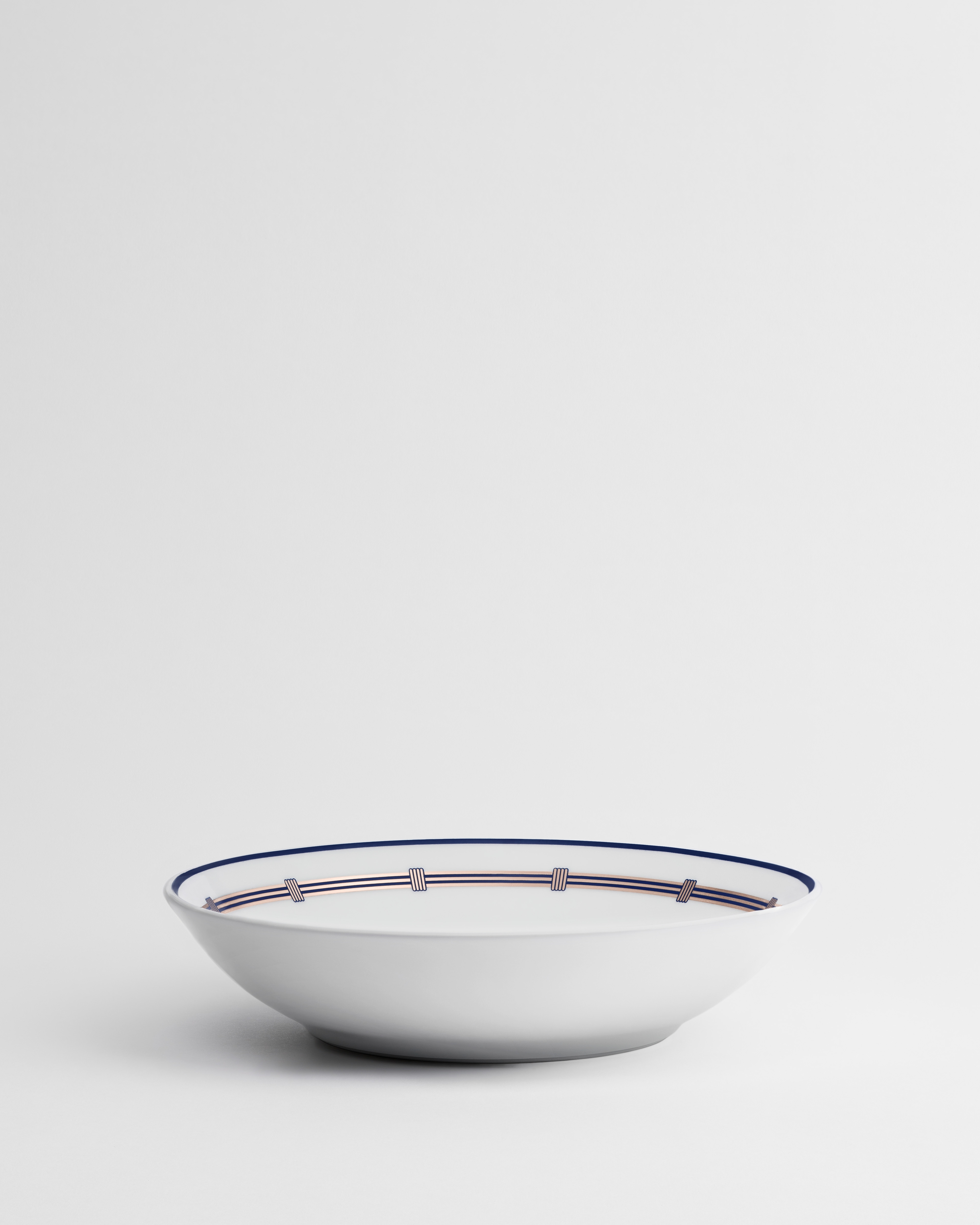 Pastabord Wit Limoges-porselein met blauw Godron-motief E01