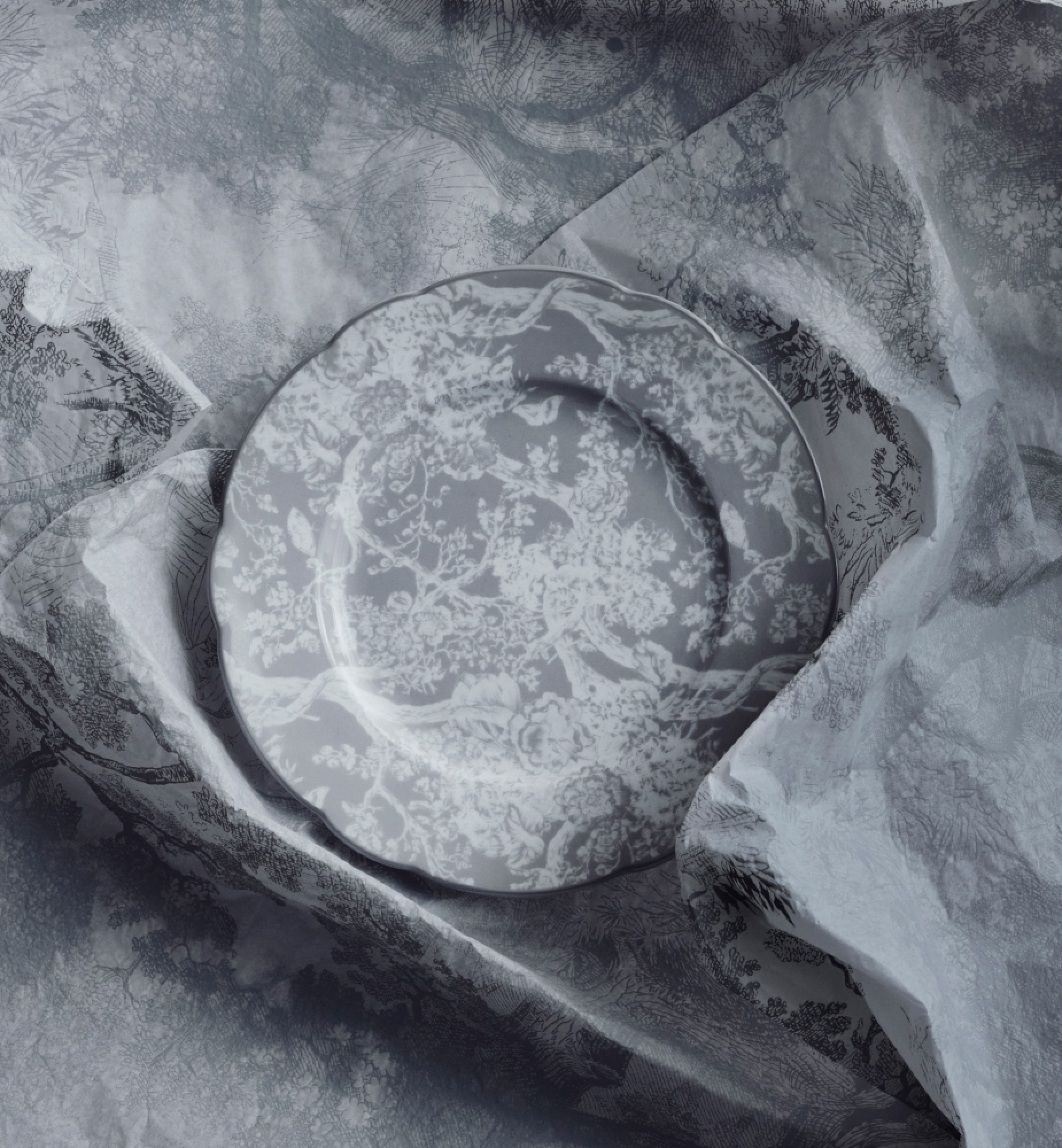 Assiette à dessert Toile de Jouy Hortensia, gris E13