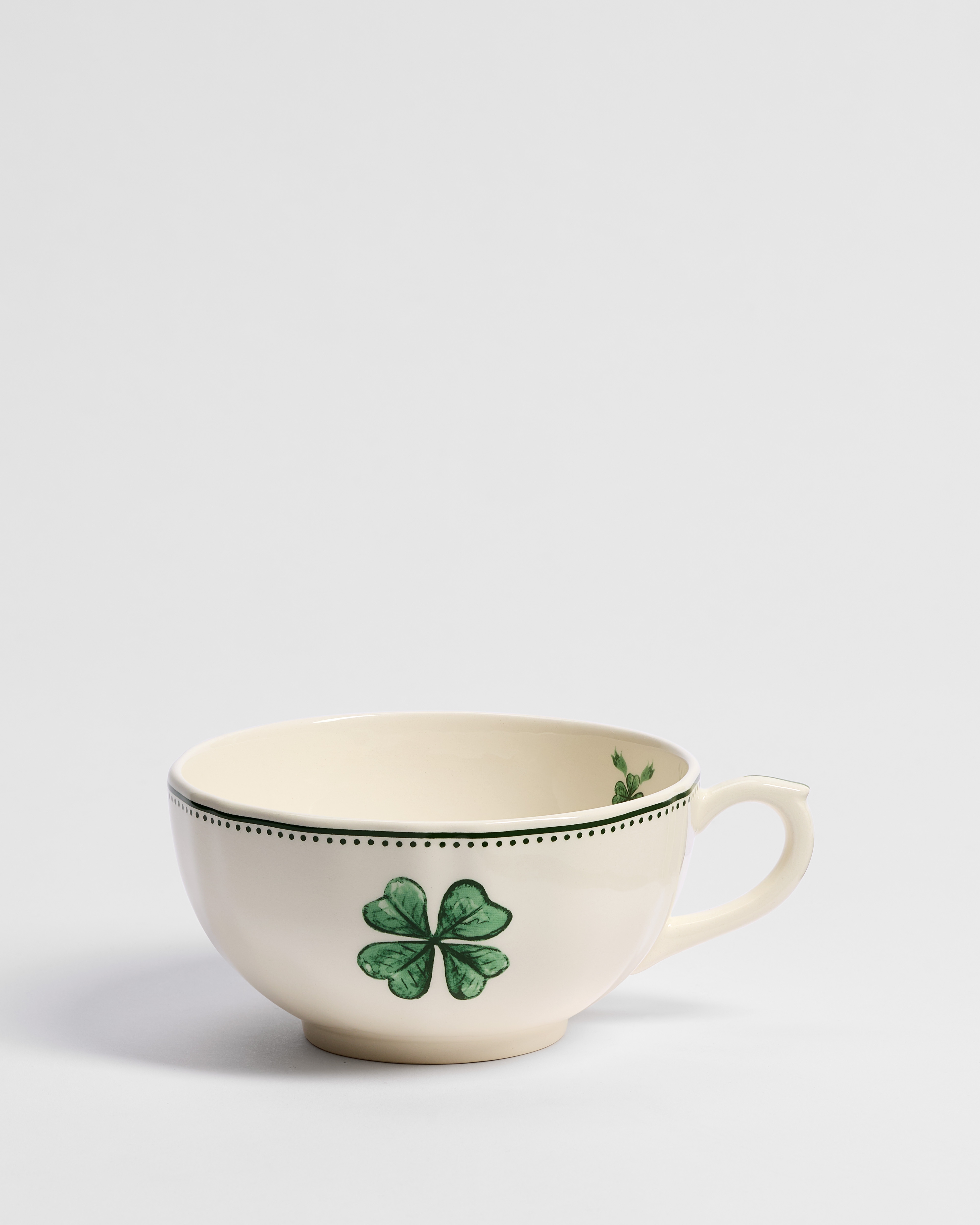 Taza de desayuno Cerámica color crudo y verde con motivo de trébol E01