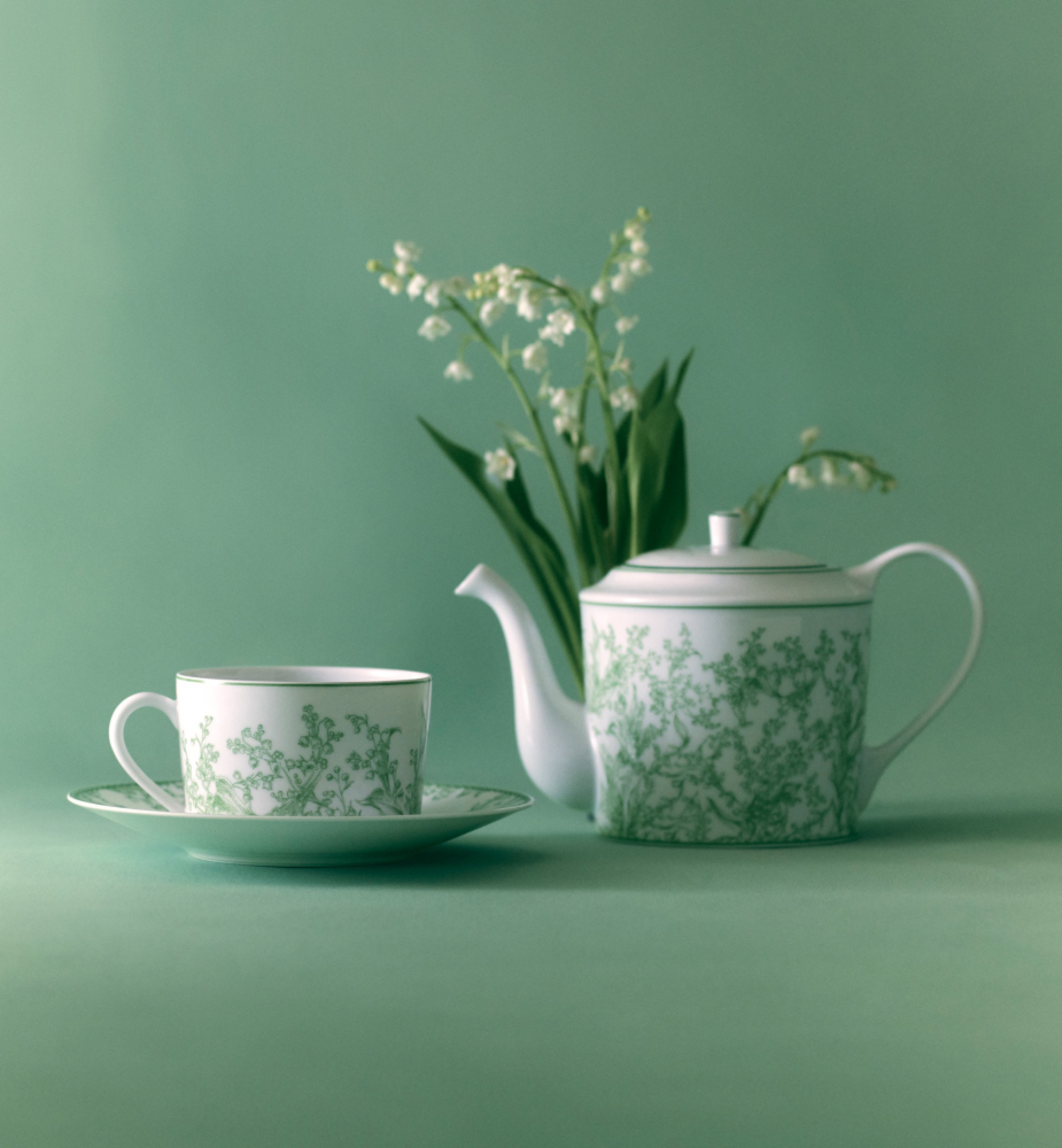Breakfast Cup Lily of the Valley, Green E12