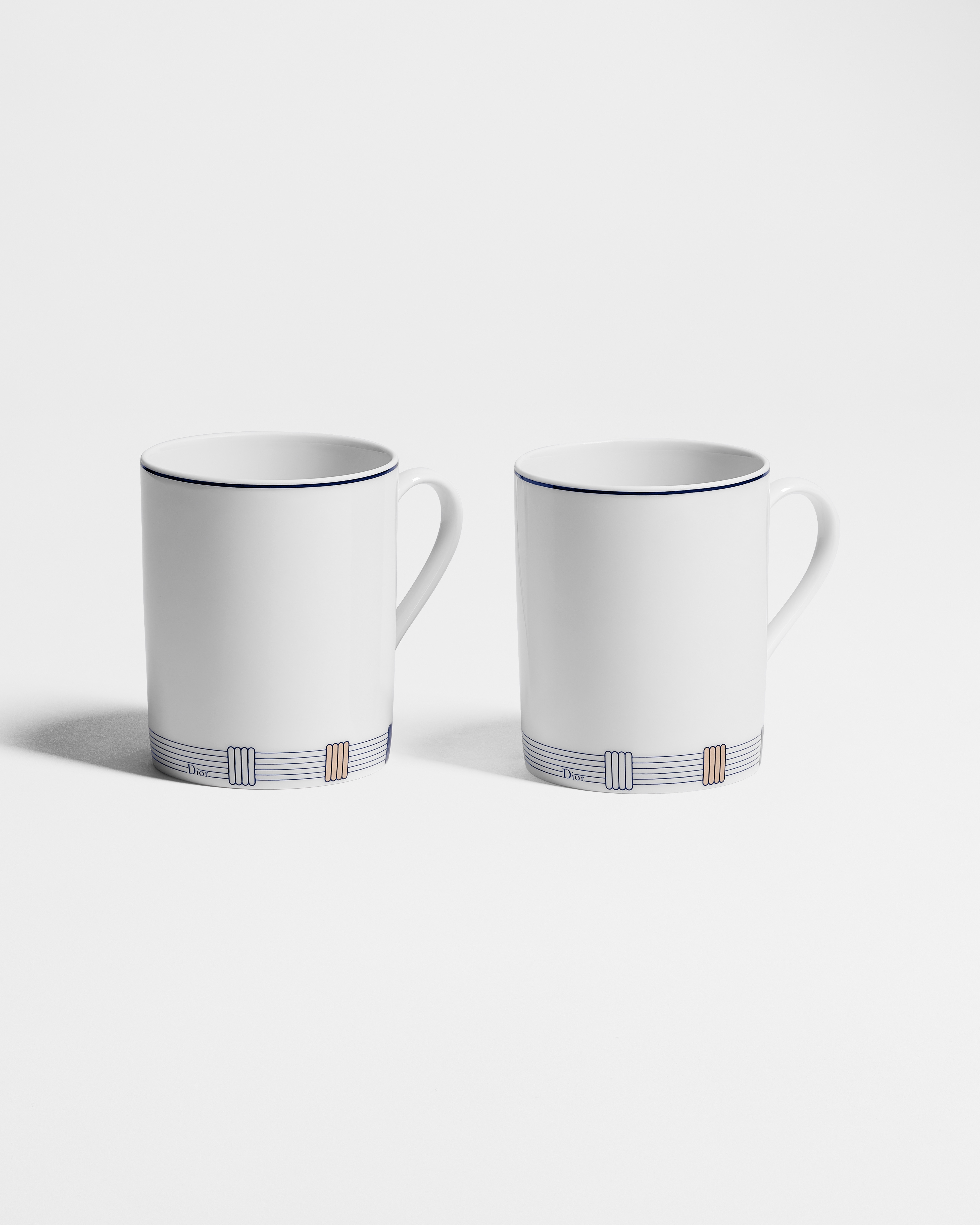 Set van twee mokken Wit Limoges-porselein met blauw Godron-motief E01