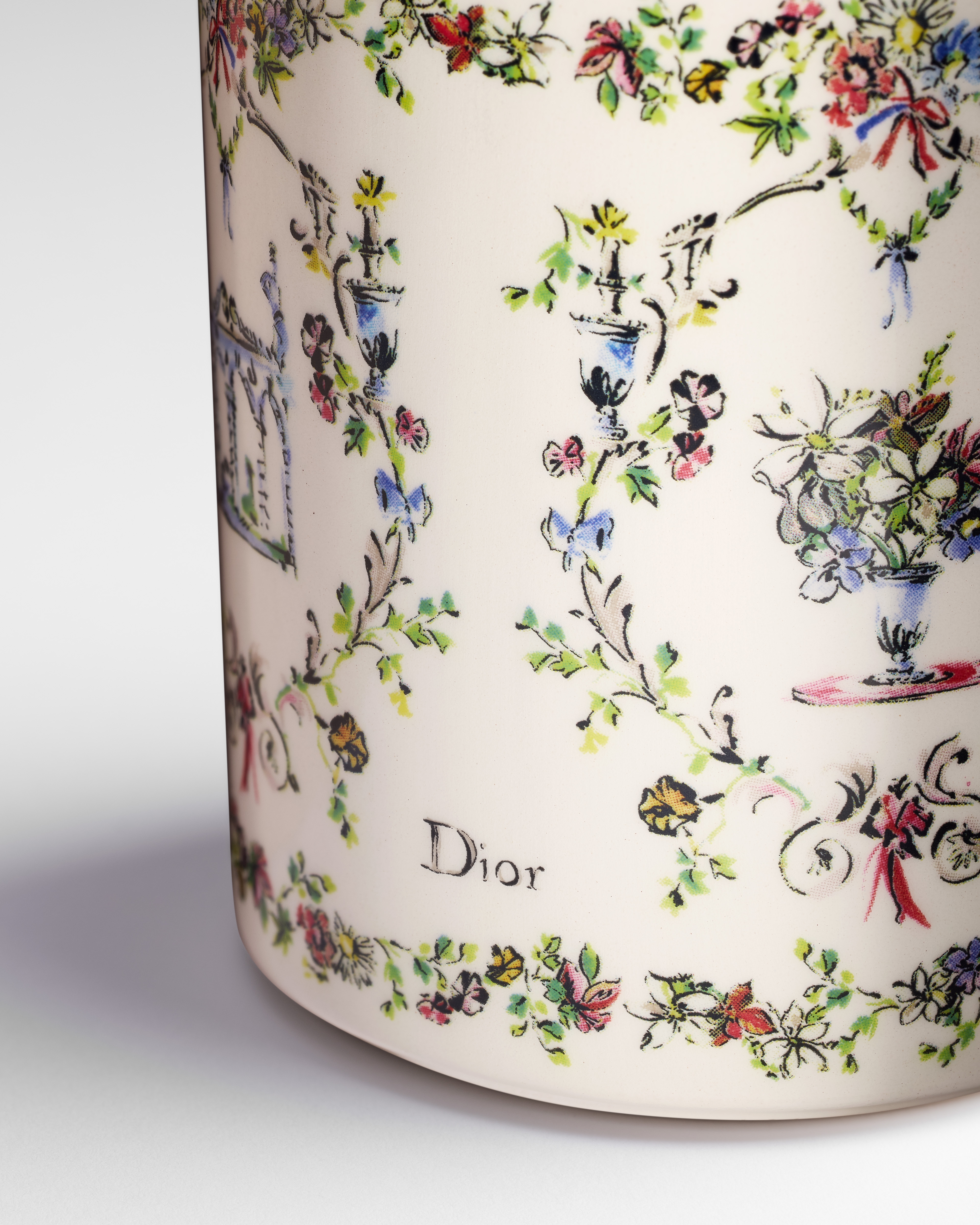 Set of Two Mugs Ecru Ceramic with Multicolor Dior Arabesque Motif E10