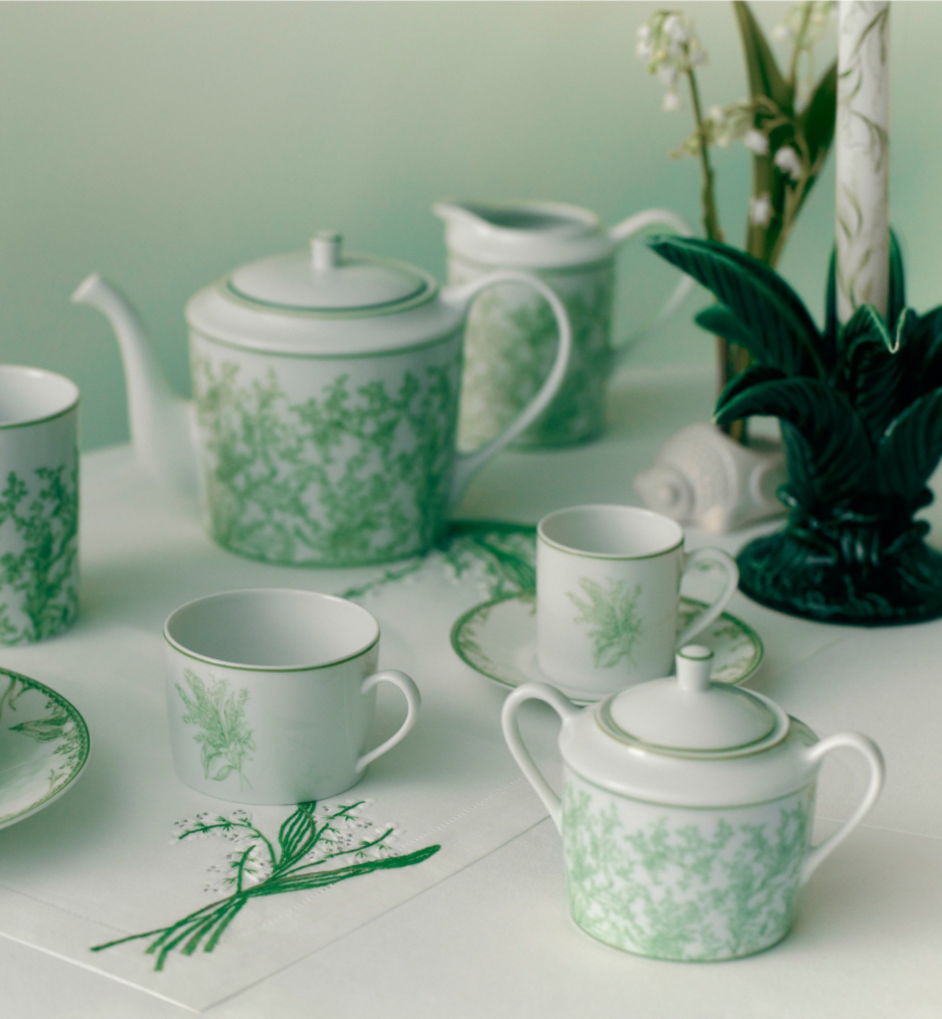DIOR | コーヒーカップ ソーサー Lily of the Valley
