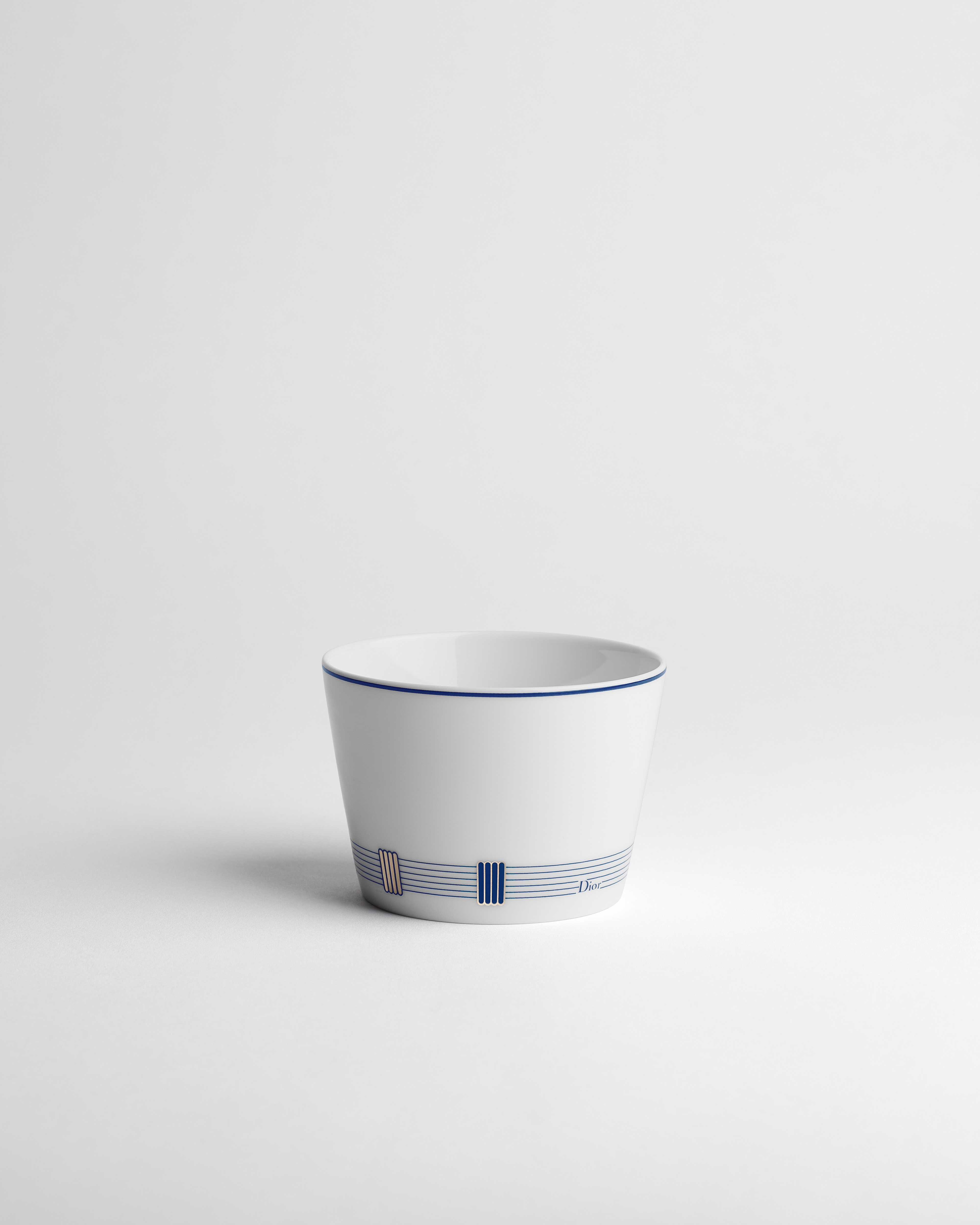 Timbale Porcelaine de Limoges blanche à motif Godron bleu E01