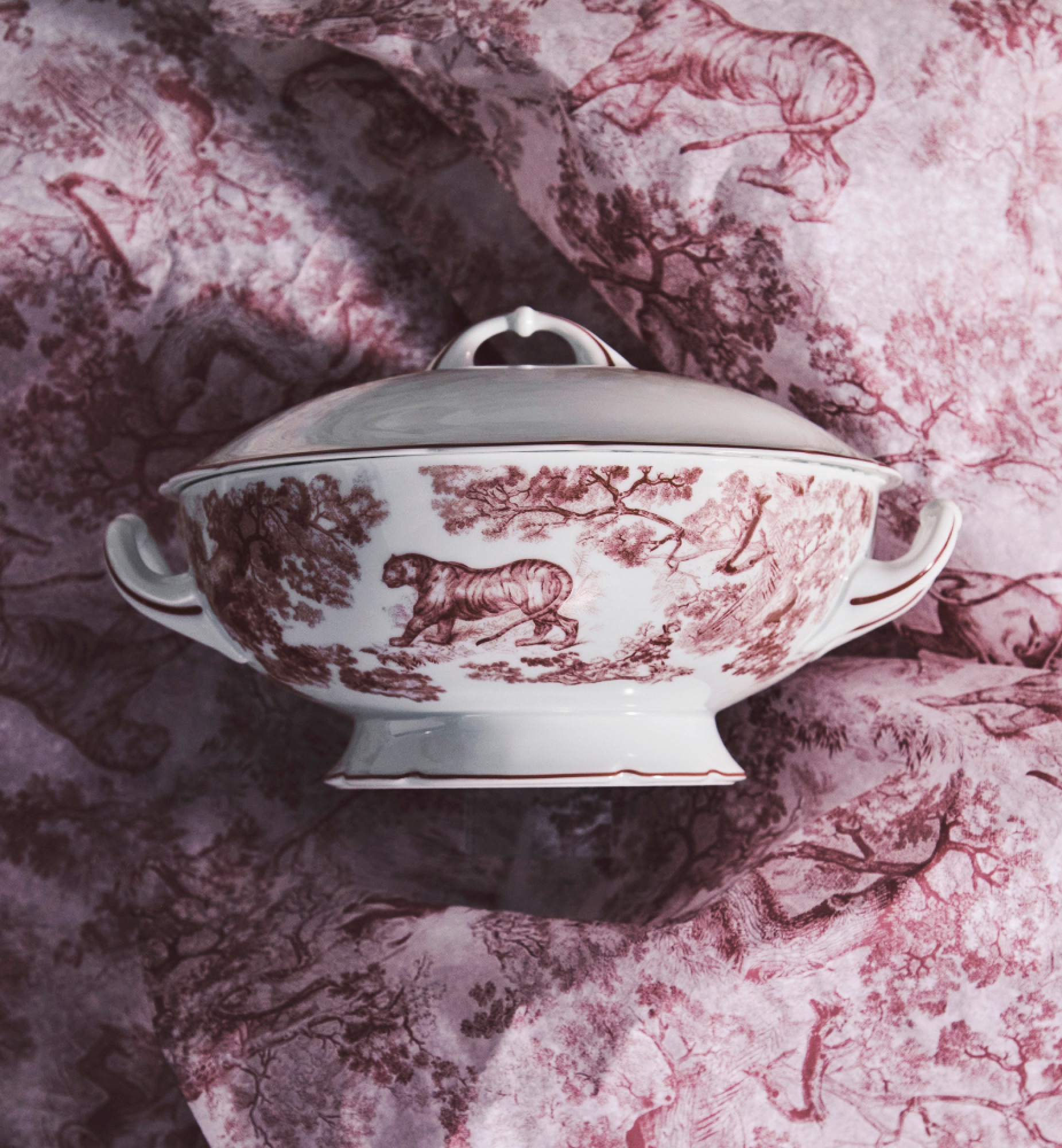 Tureen Burgundy Toile de Jouy E13