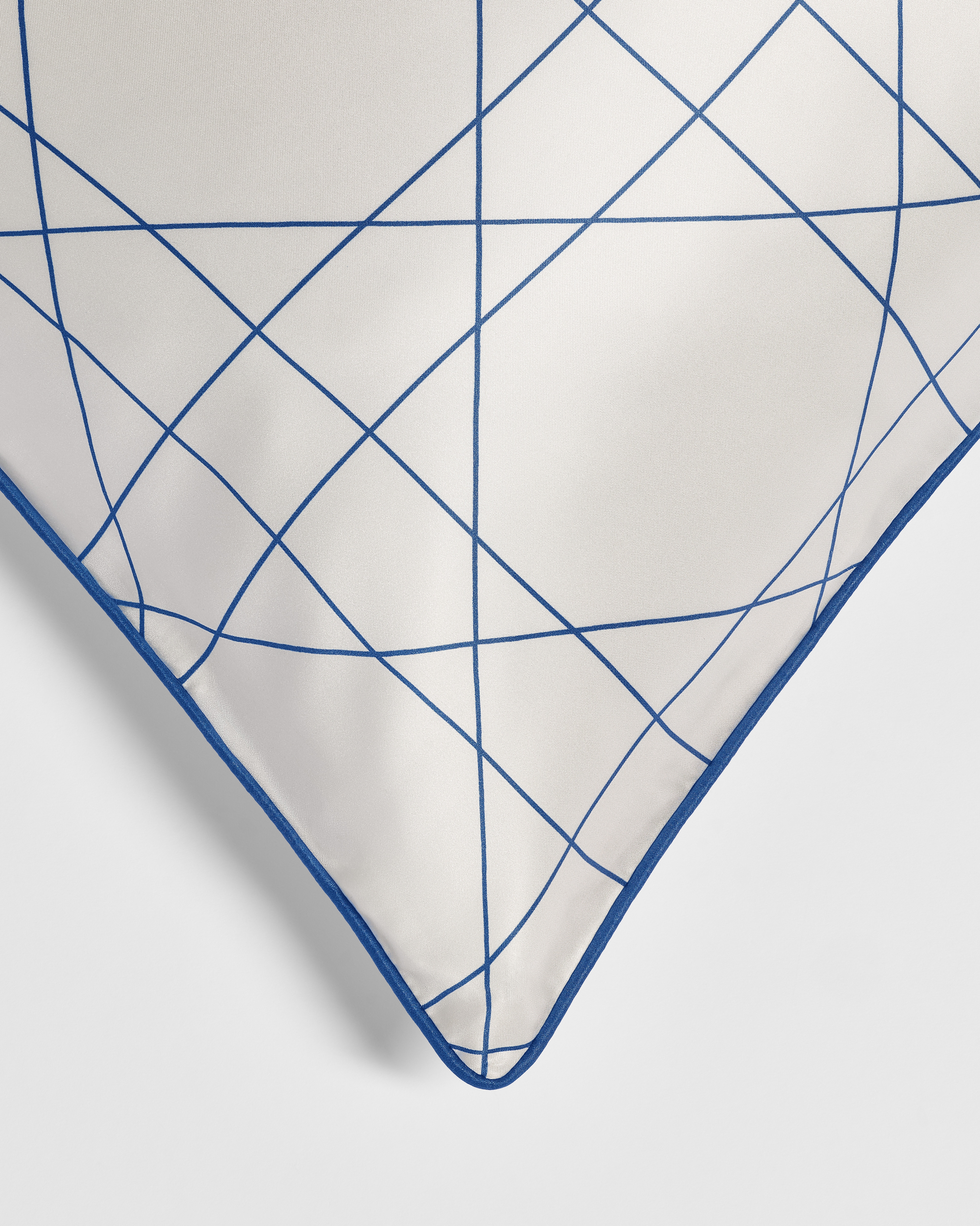 Pillowcase Ivory Silk with Deep Blue Cannage Motif | DIOR