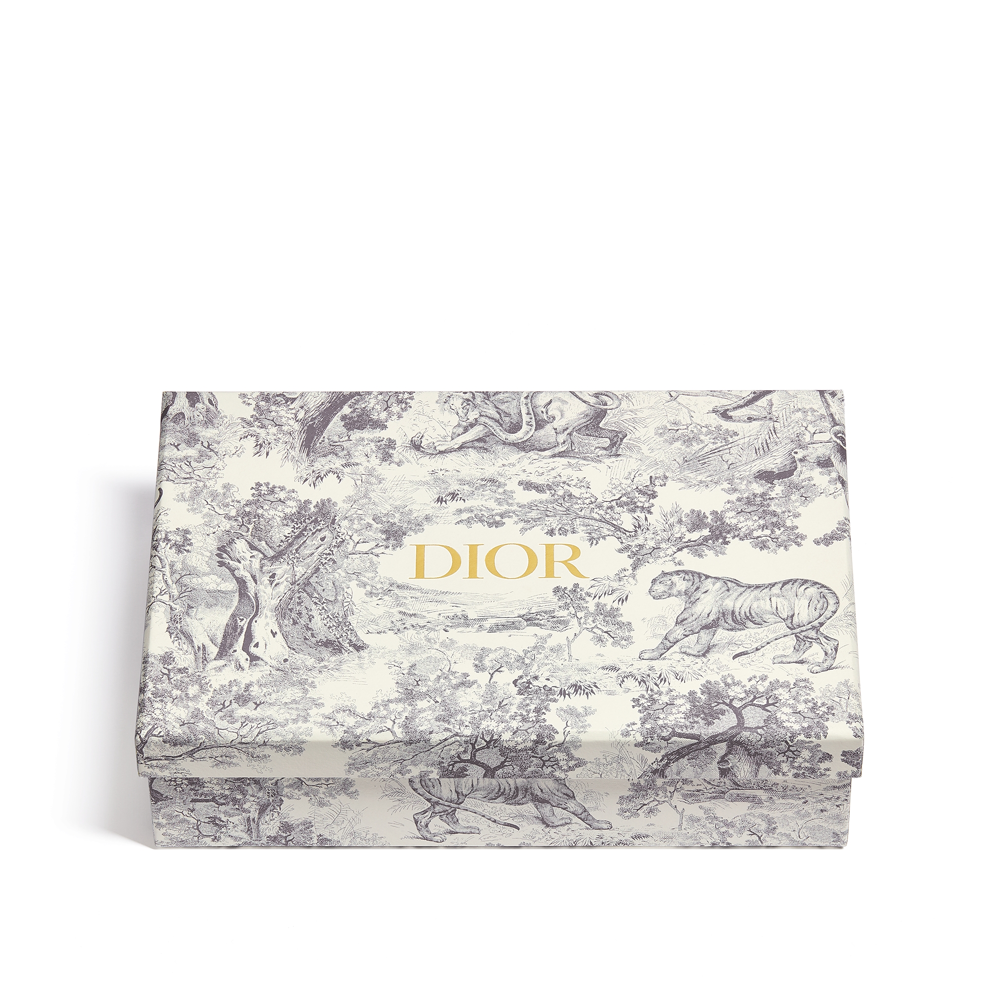 Set of Four Hand Towels White Cotton Embroidered with Star, Rose, Clover and Bee Motifs E01