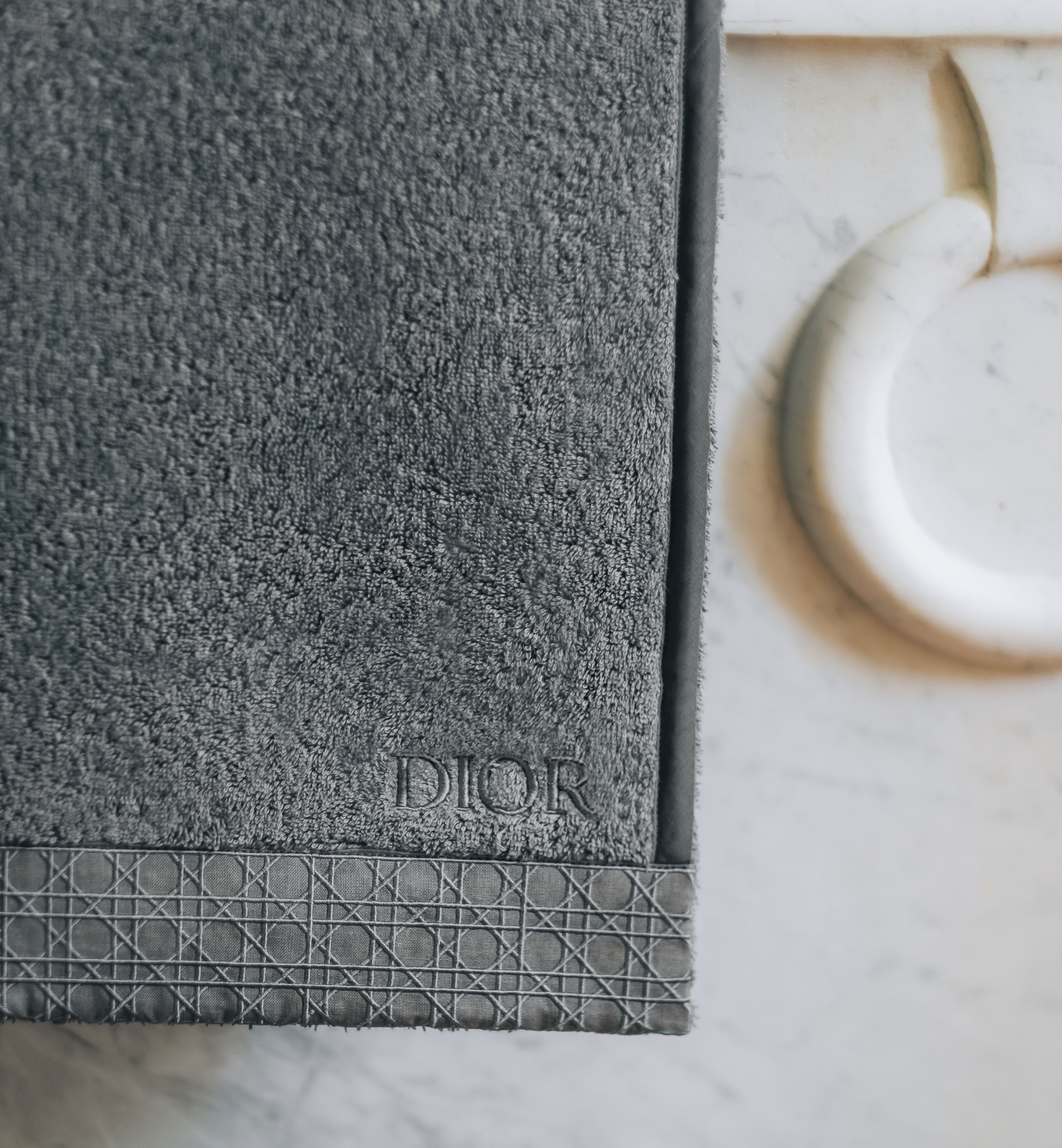 Bath Sheet Anthracite Gray Cannage E11