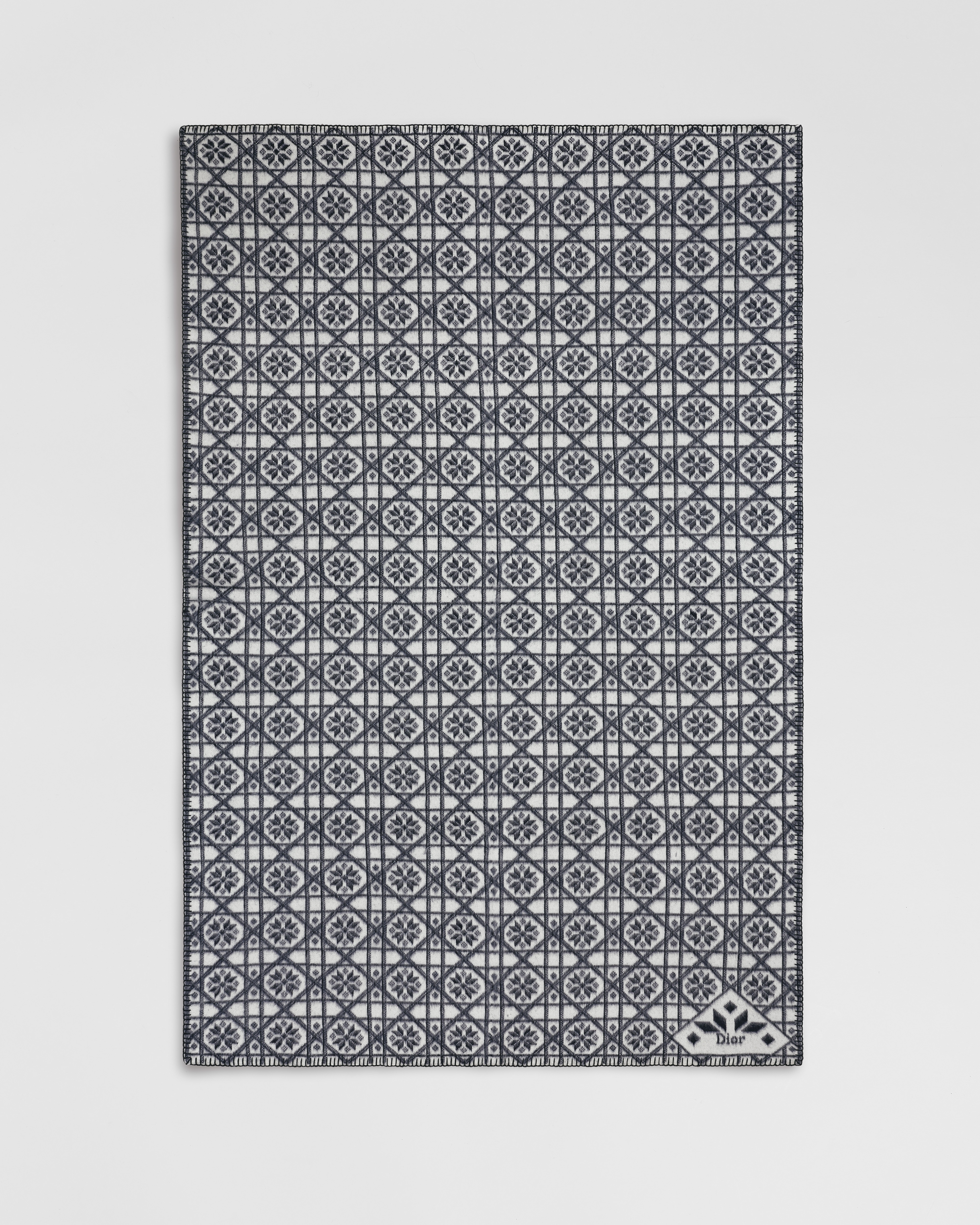 DiorAlps Blanket Navy Blue and White Dior Snowflake Wool and Cashmere Jacquard E01