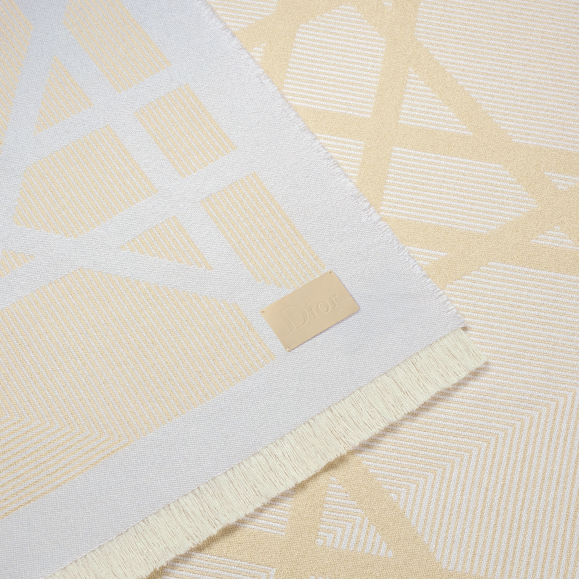 Plaid Jacquard laine, cachemire et soie à motif Cannage Optique beige et blanc E09