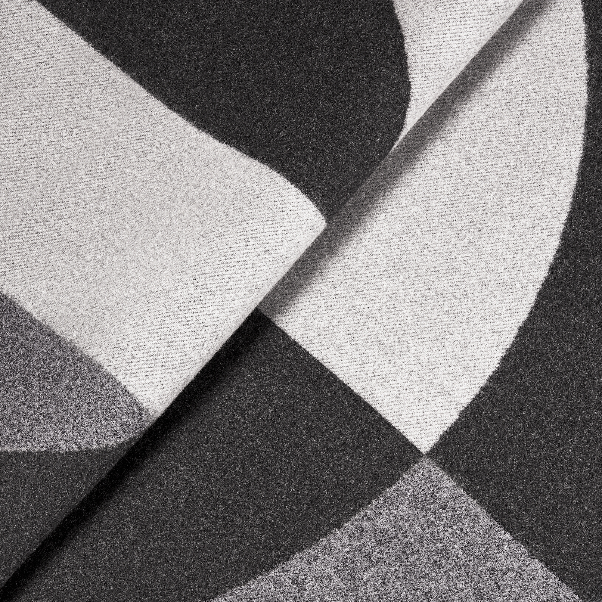 Plaid Laine et cachemire à motif CD Entrelacés gris E09