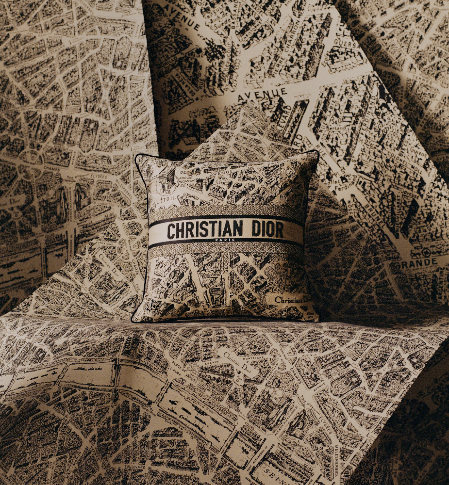 Small Square Pillow Plan de Paris Motif, Beige and Black E12