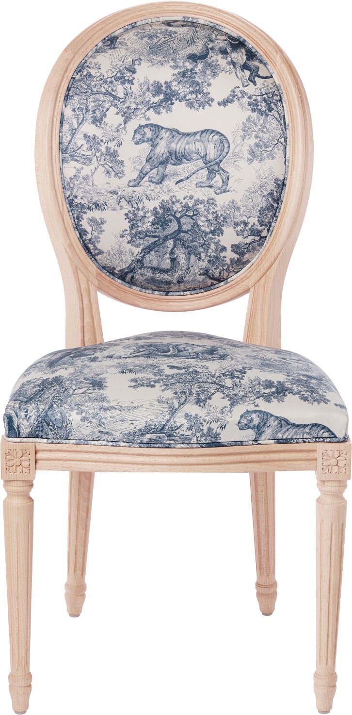 Medallion Chair aria_woman_viewcode_e01