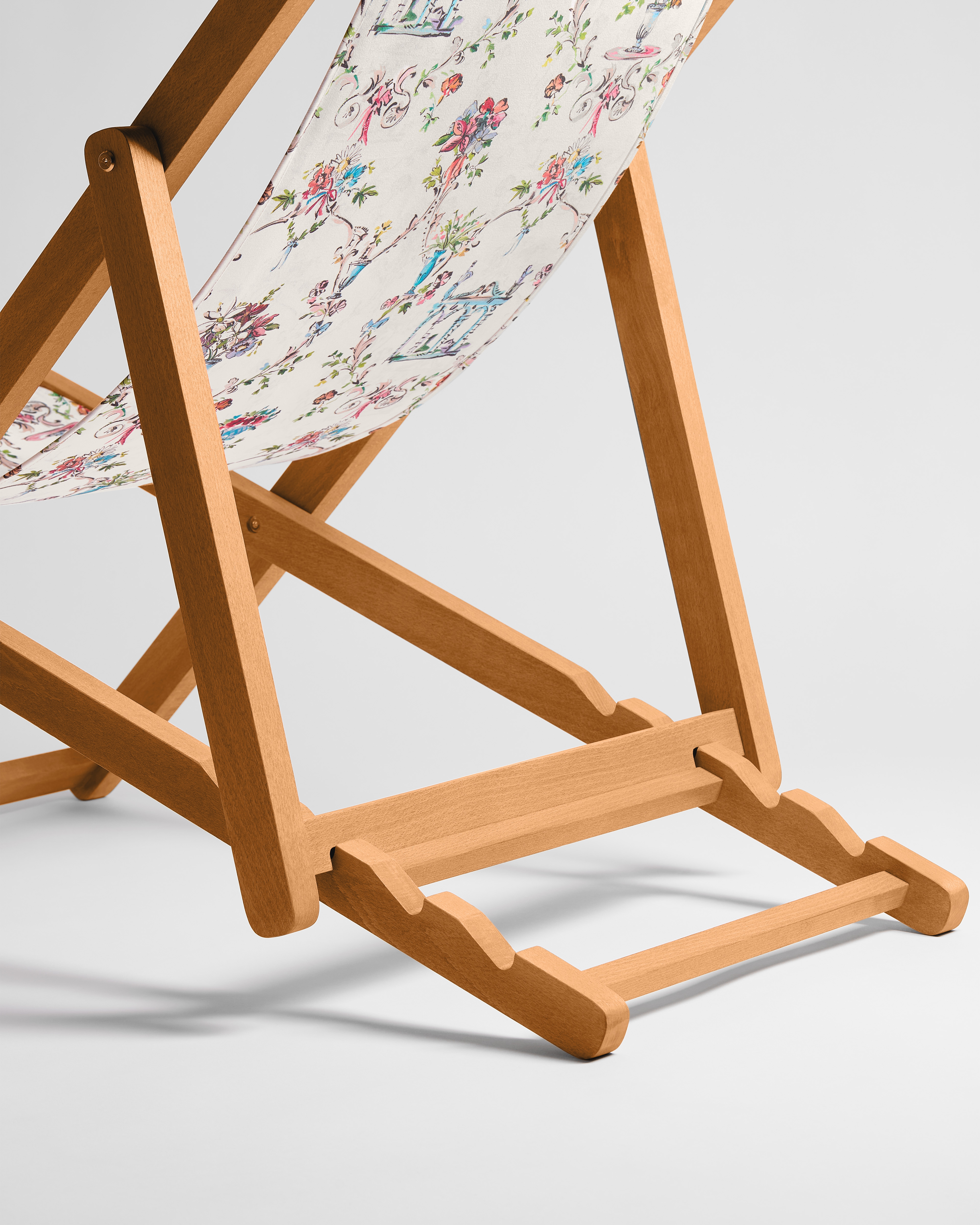 Sun Lounger Beechwood and White Cotton with Multicolor Dior Arabesque Motif E08