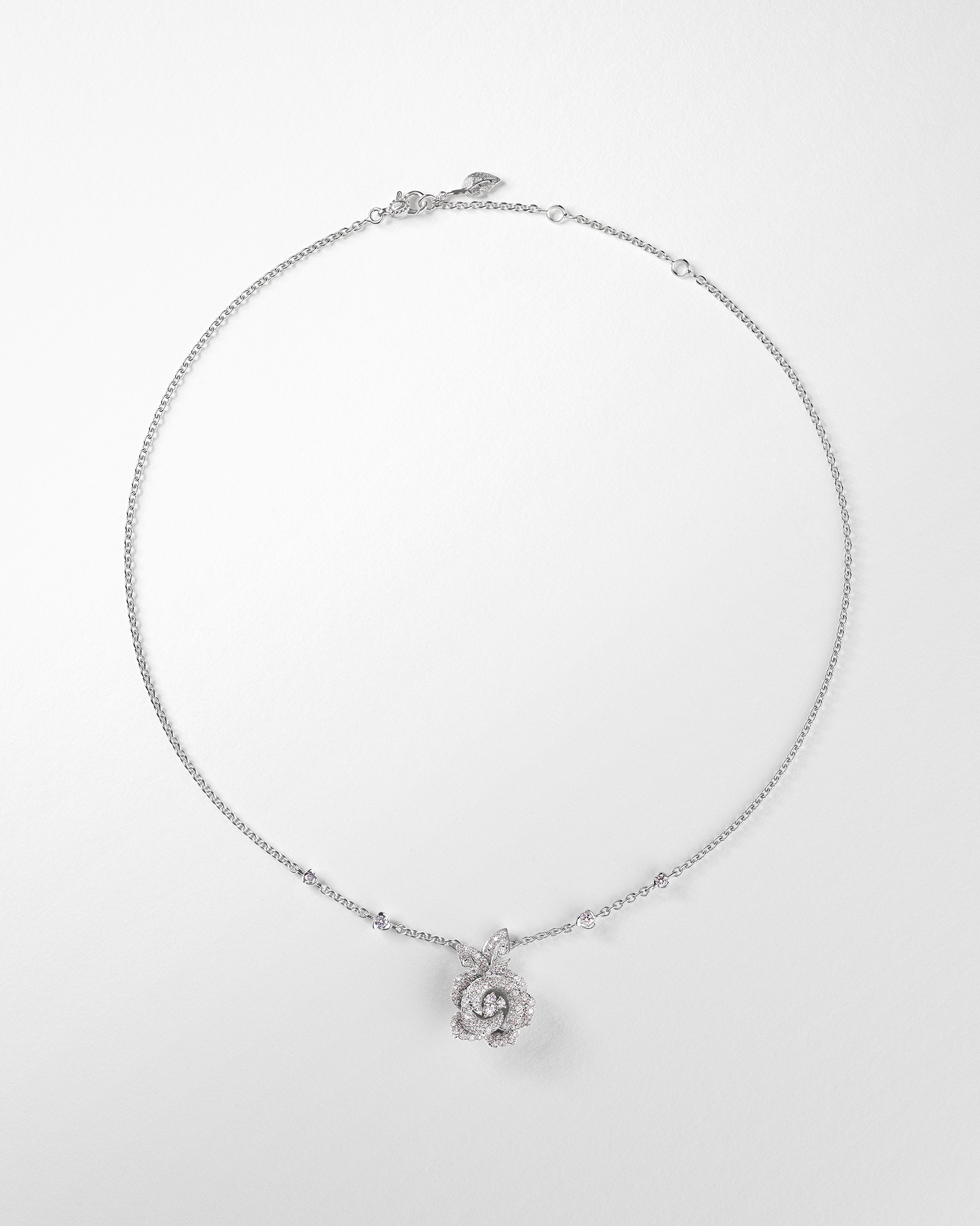 Medium Rose Dior Bagatelle Necklace White Gold and Diamonds E01